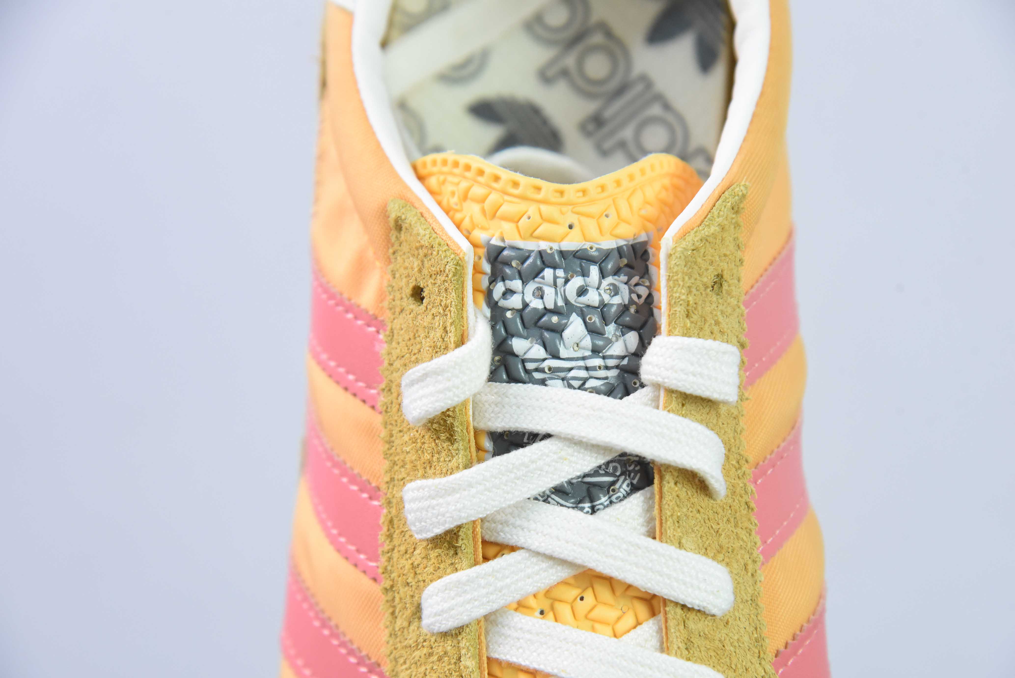 아디다스 오리지널스 SL 72 RS 아디 캐주얼 논슬립 내마모성 로우탑 보드숏 아이템 번호: IH0896 사이즈: 36-45