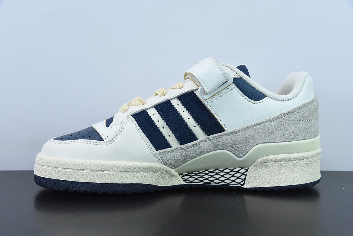 아디다스 포럼 84 로우 샴록 로우 스테이트 클래식 벨크로 레트로 보드숏 남성 및 여성 트렌드 헤드 레이어 가죽 캐주얼 슈즈 공식 품목 : GZ6427 사이즈 : 36-45