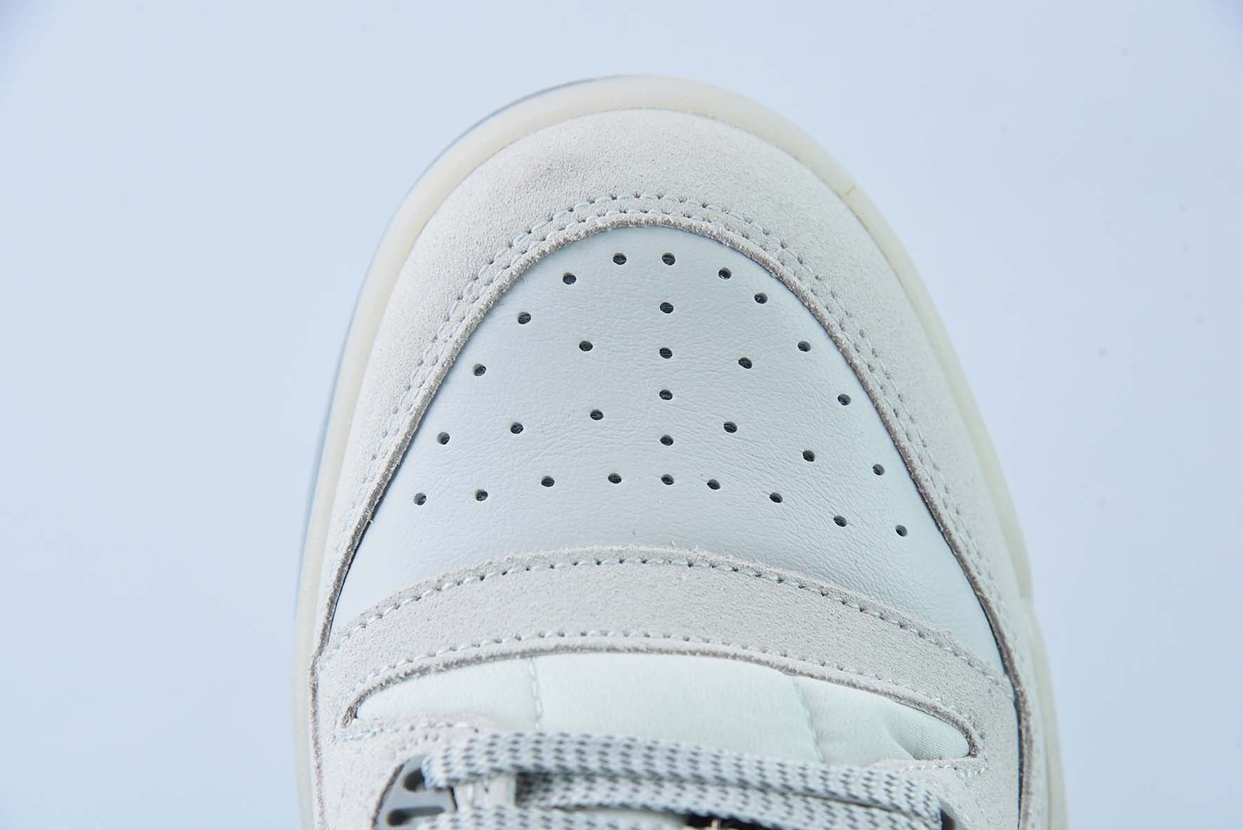 버니 X 아디다스 포럼 로우 84 블루 버니 기프트 박스 HQ2153YH 버전 84 공동 브랜드 모델 사이즈 : 36 36.5 37 38 38.5 39 40 40.5 41 42 42.5 43 44 45