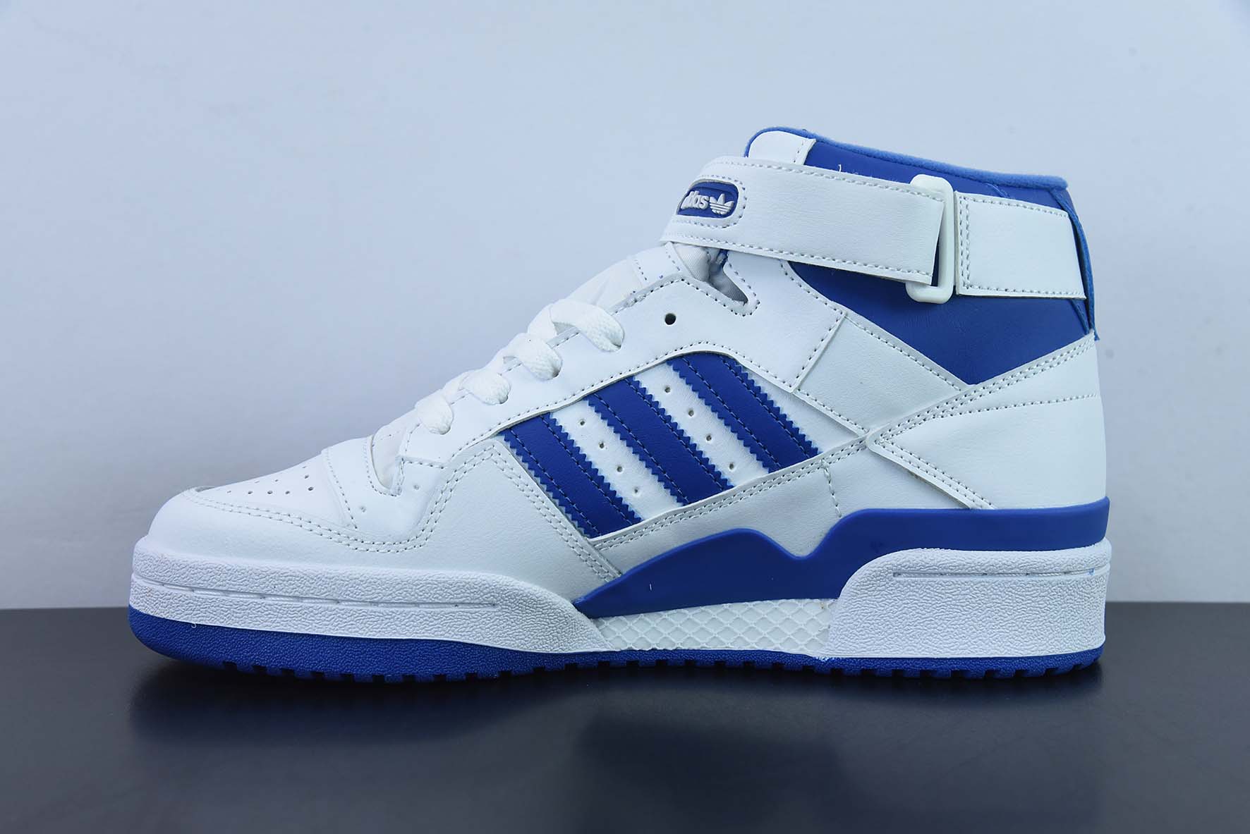 애드 포럼 84 하이 블루 스레드 인기 아이템 클래식 레트로 하이탑 농구화 FY4976 사이즈: 36-45