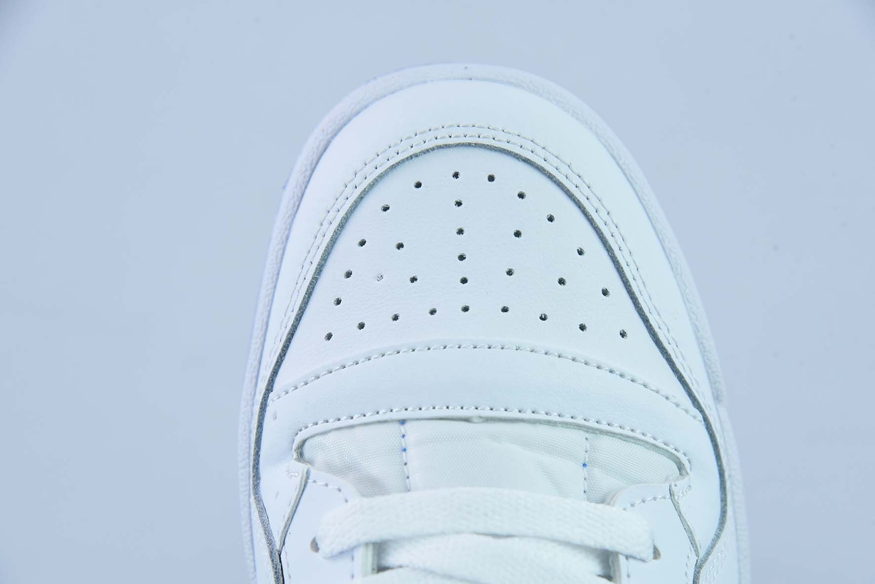 애드 포럼 84 하이 블루 스레드 인기 아이템 클래식 레트로 하이탑 농구화 FY4976 사이즈: 36-45