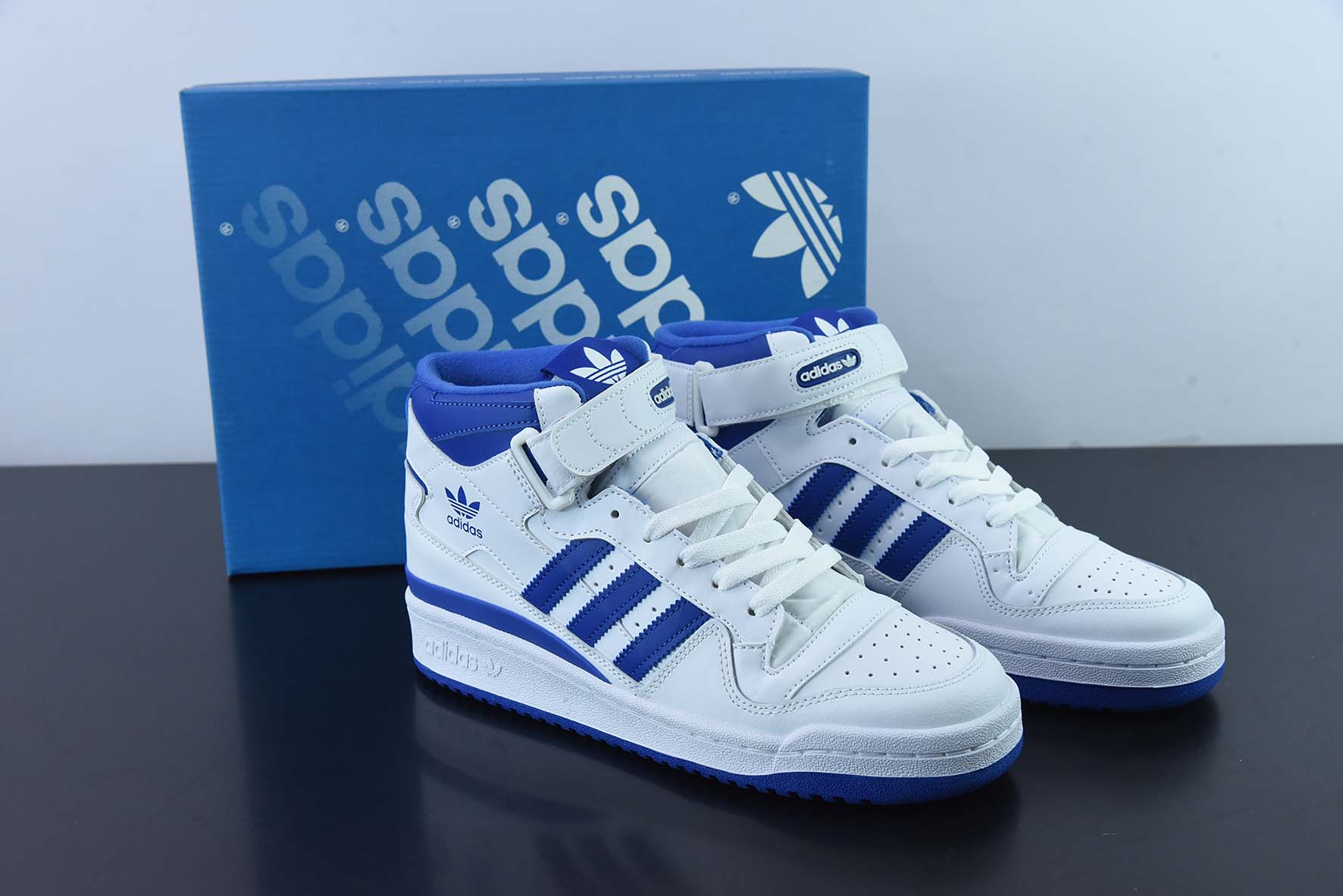 애드 포럼 84 하이 블루 스레드 인기 아이템 클래식 레트로 하이탑 농구화 FY4976 사이즈: 36-45