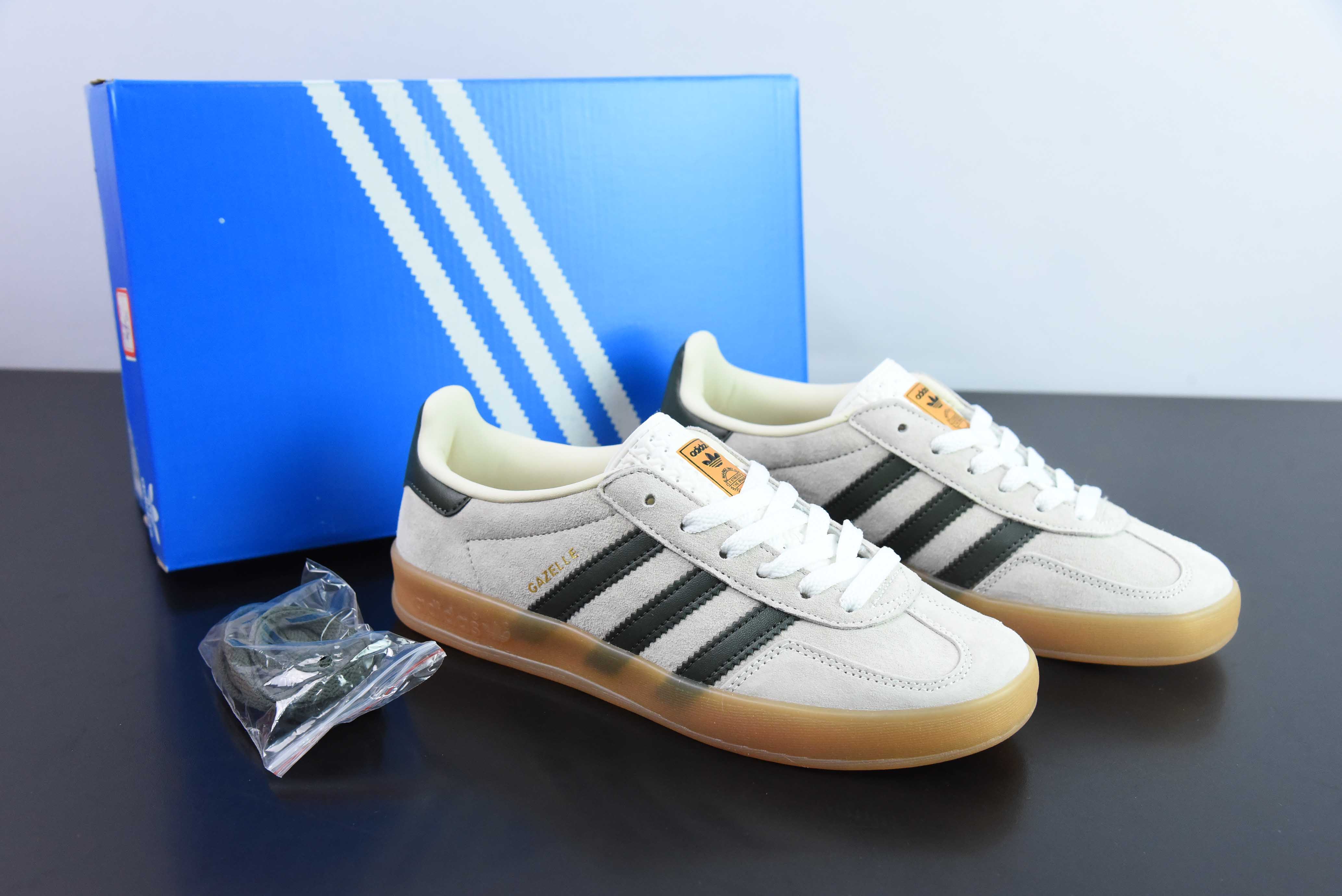 아디다스 오리지널스 가젤 인도어 샴록 캐주얼 미끄럼 방지 로우탑 보드 슈즈 상품 번호: IH7502 사이즈: 36-45