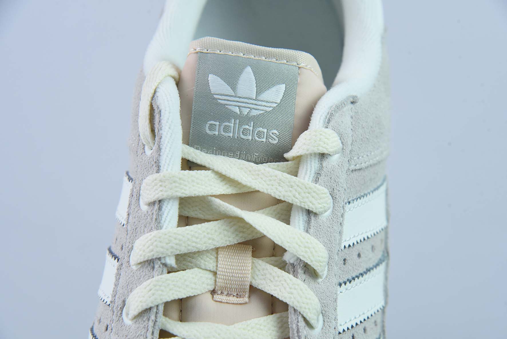 AD 오리지널스 센테니얼 85 로우 센테니얼 시리즈 로우탑 레트로 레이스업 캐주얼 트레이너 GX2215 사이즈: 36-45