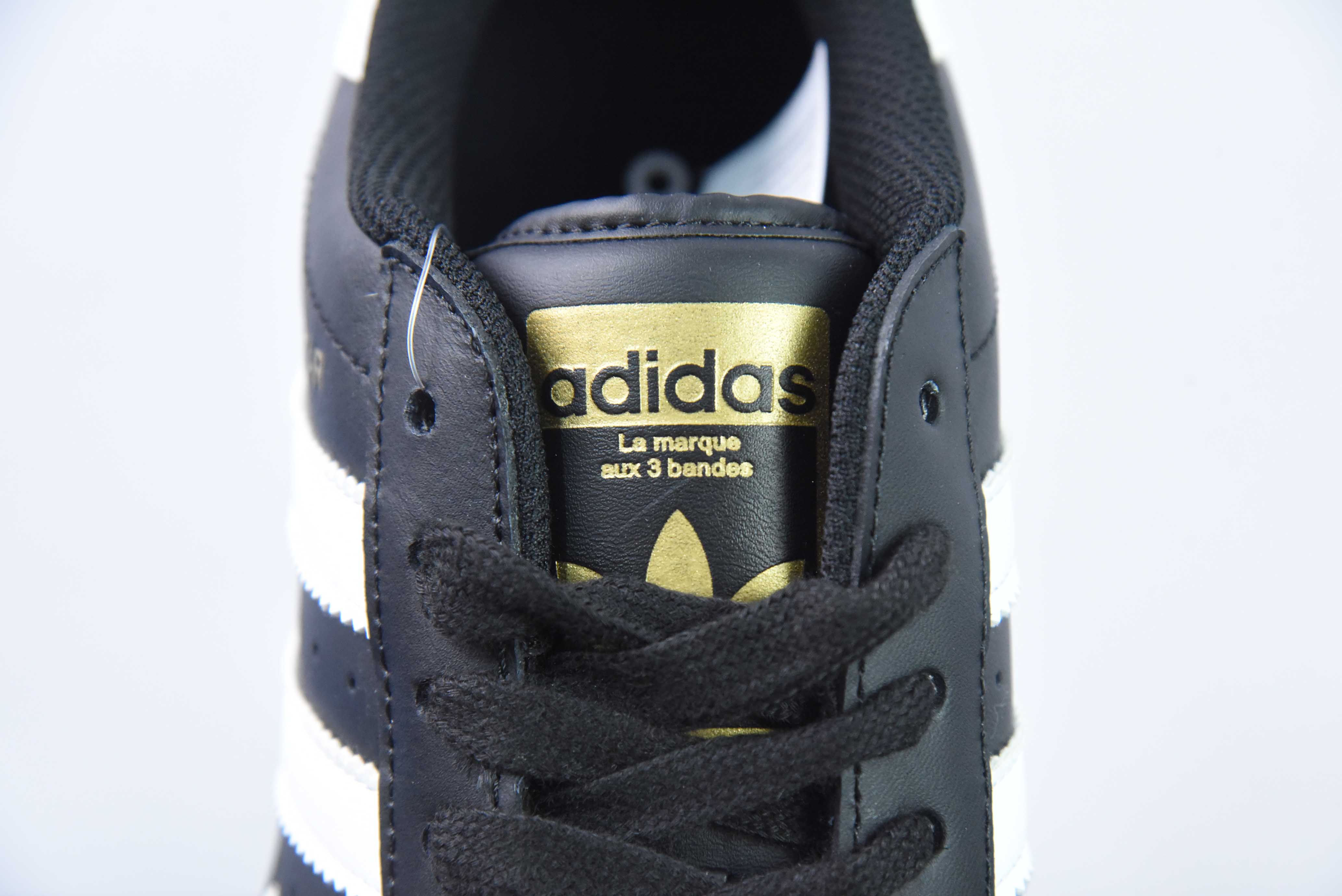 아디다스 클로버 아디다스 오리지널스 슈퍼스타 XLG 쉘헤드 두꺼운 밑창 로우탑 보드쇼츠 아이템 번호: IG9777 사이즈: 36-44