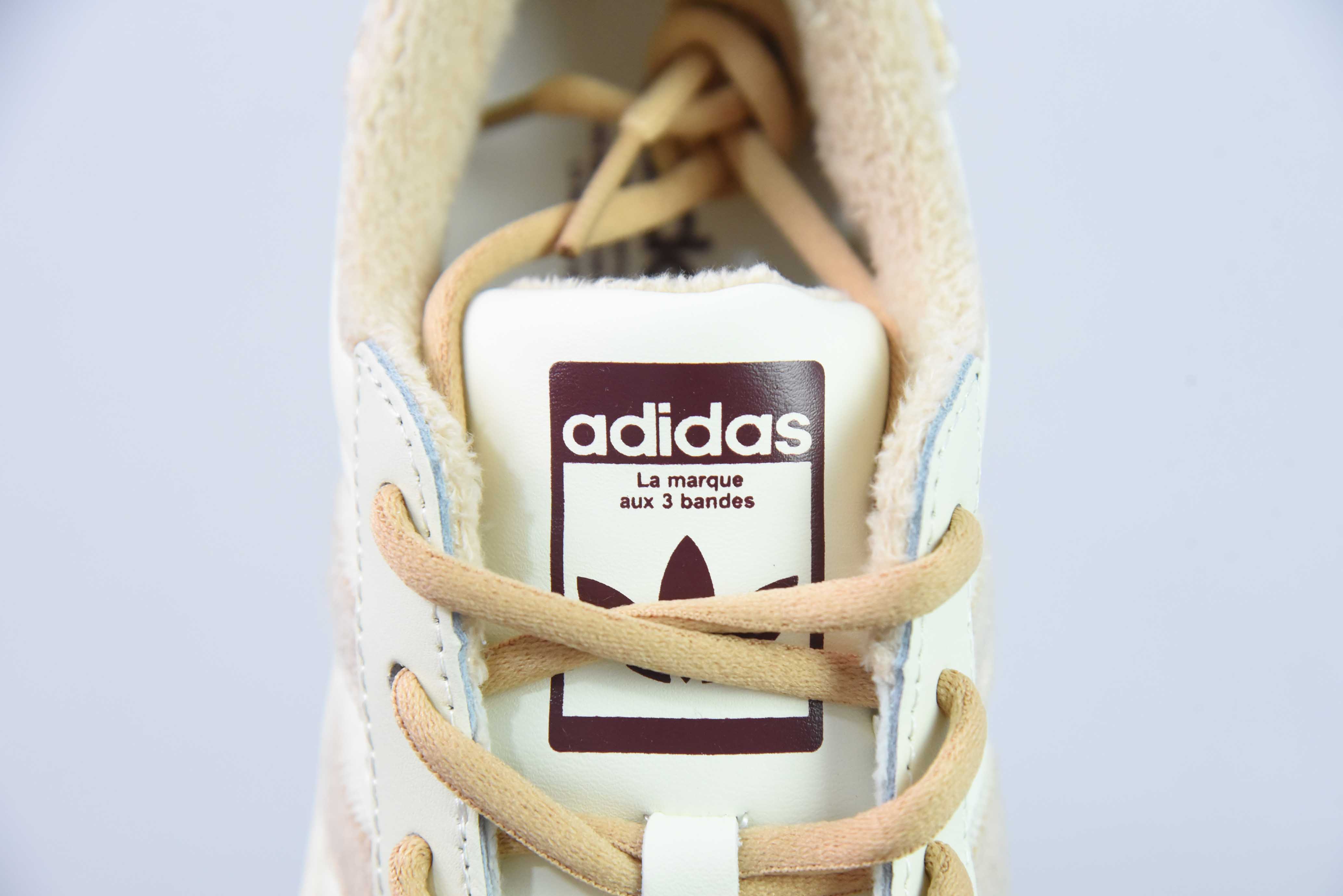 AD 오리지널스 슈퍼스타 쉘헤드 베이지 번호: GY2527 사이즈: 35-45