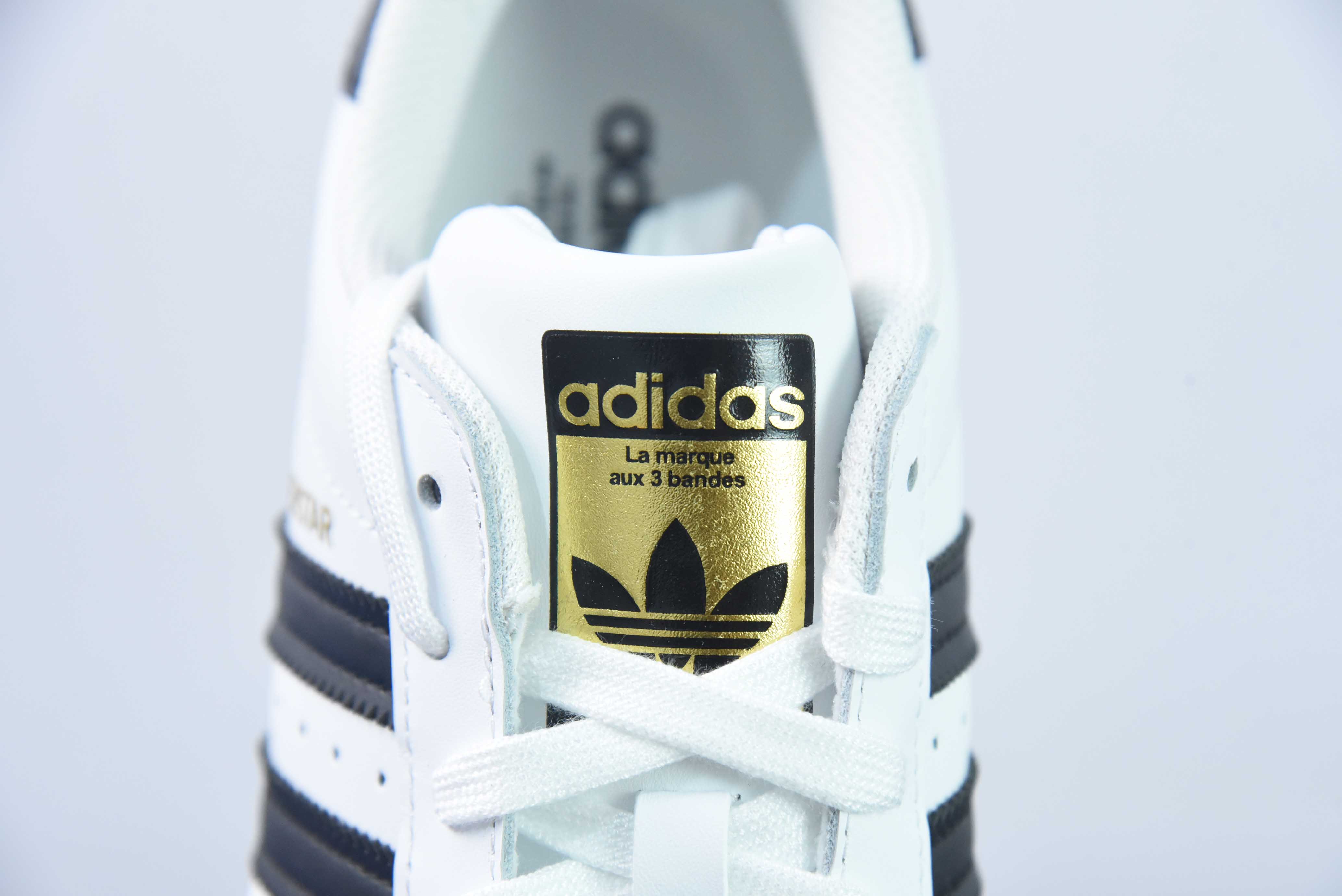 AD 오리지널스 슈퍼스타 클래식 쉘 토 캐주얼 보드 슈즈 화이트 블랙 EG4958 사이즈: 36-44