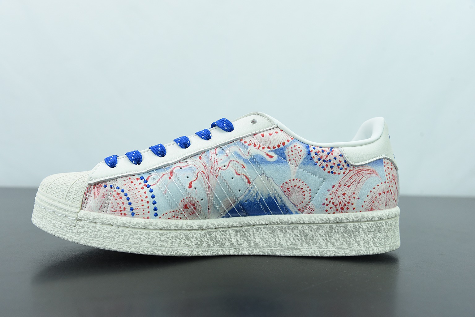 아디다스 슈퍼스타 SST 스모스 GX7791 공동 브랜드 우키요에 그래피티 쉘헤드 풀헤드 캐주얼 크리켓 슈즈 사이즈: 36-45