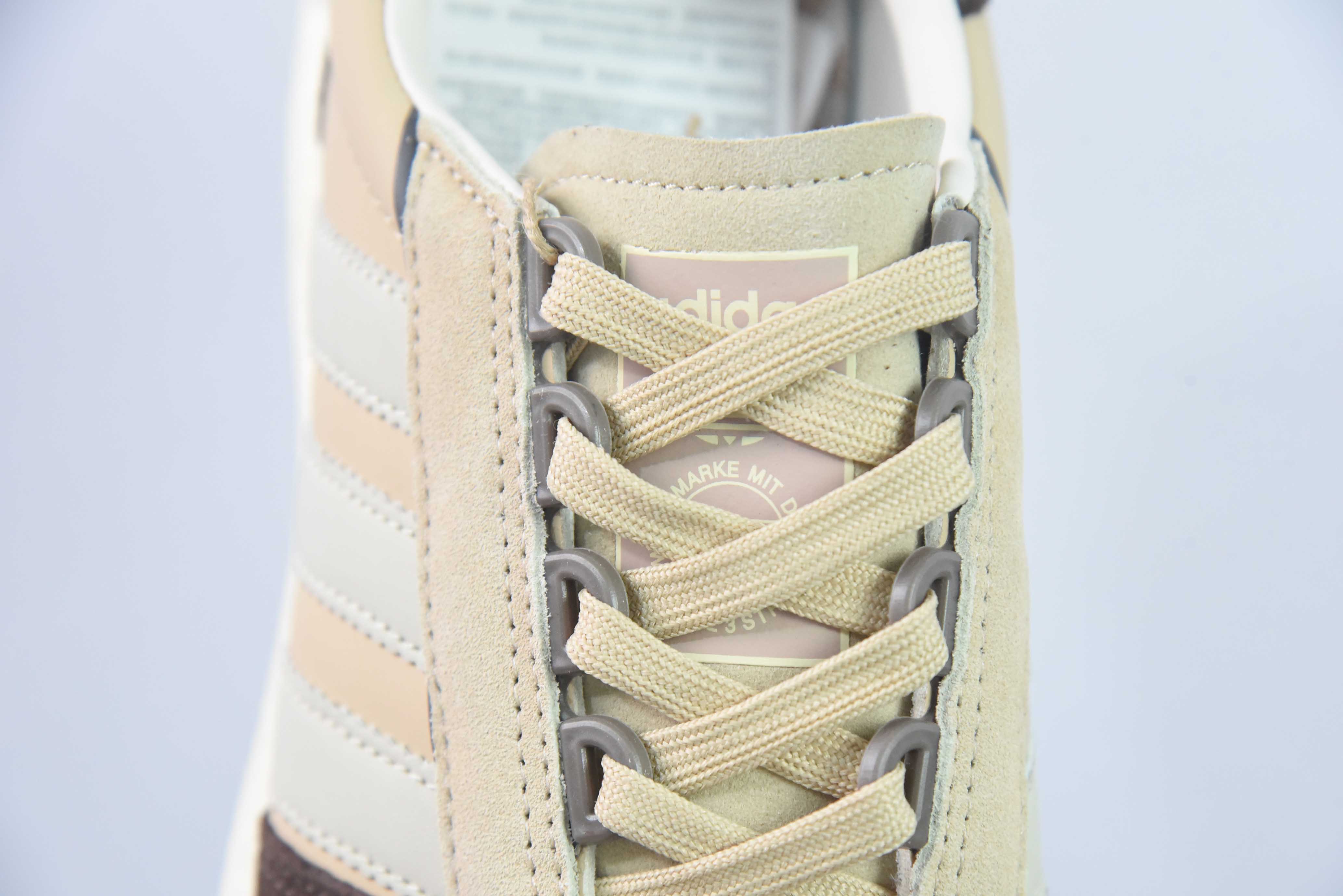 광고 오리지널스 레트로피 부스트 E5 시리즈 레트로 레이싱 프로토 타입 제너레이션 시리즈 팝콘 쿠션 캐주얼 운동화 조거 아이템 번호 : H03697 사이즈 : 36-45 하프 사이즈