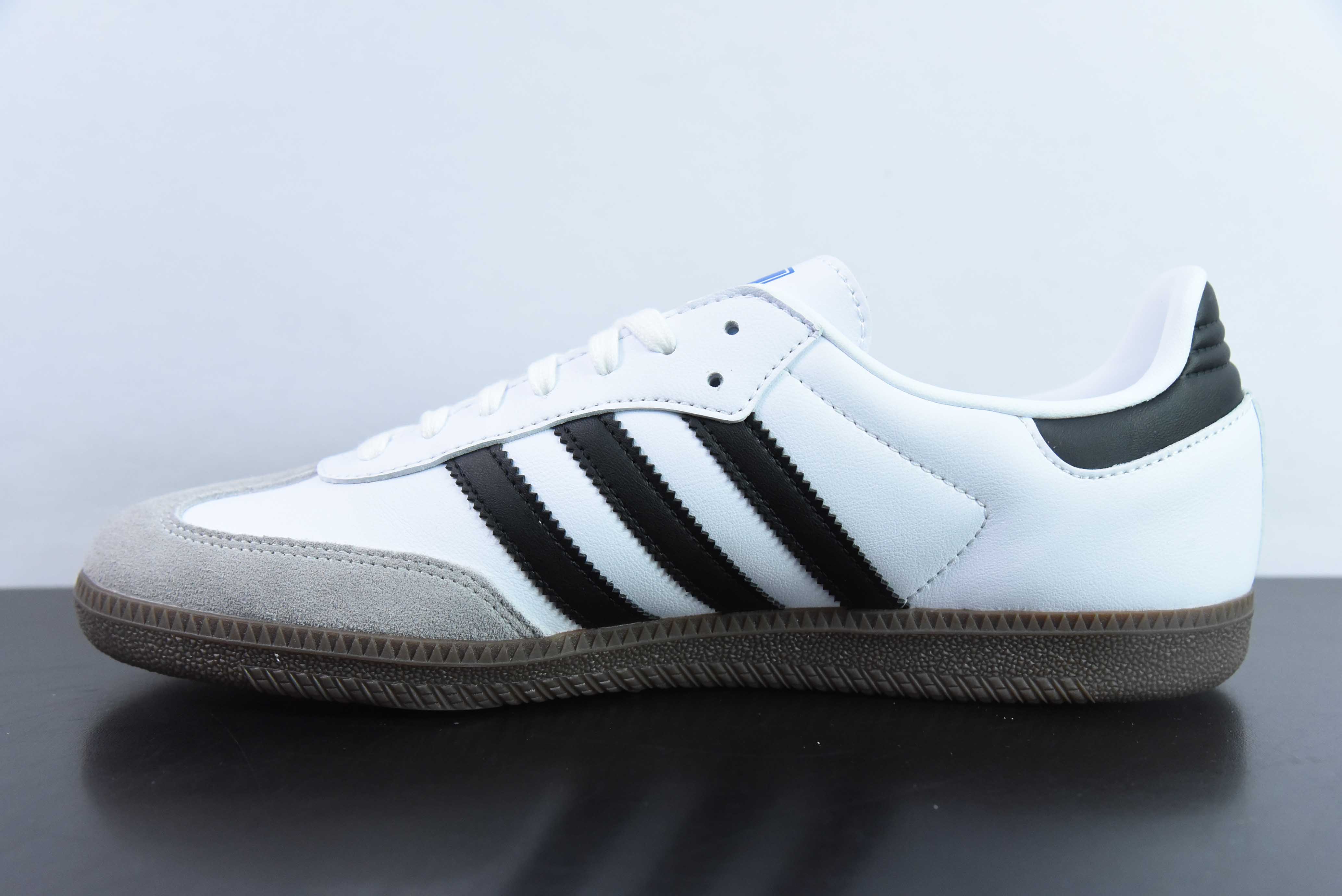 아디다스 오리지널스 삼바 OG 블랙 앤 화이트 그레이 품목 번호: B75806 사이즈: 35-47