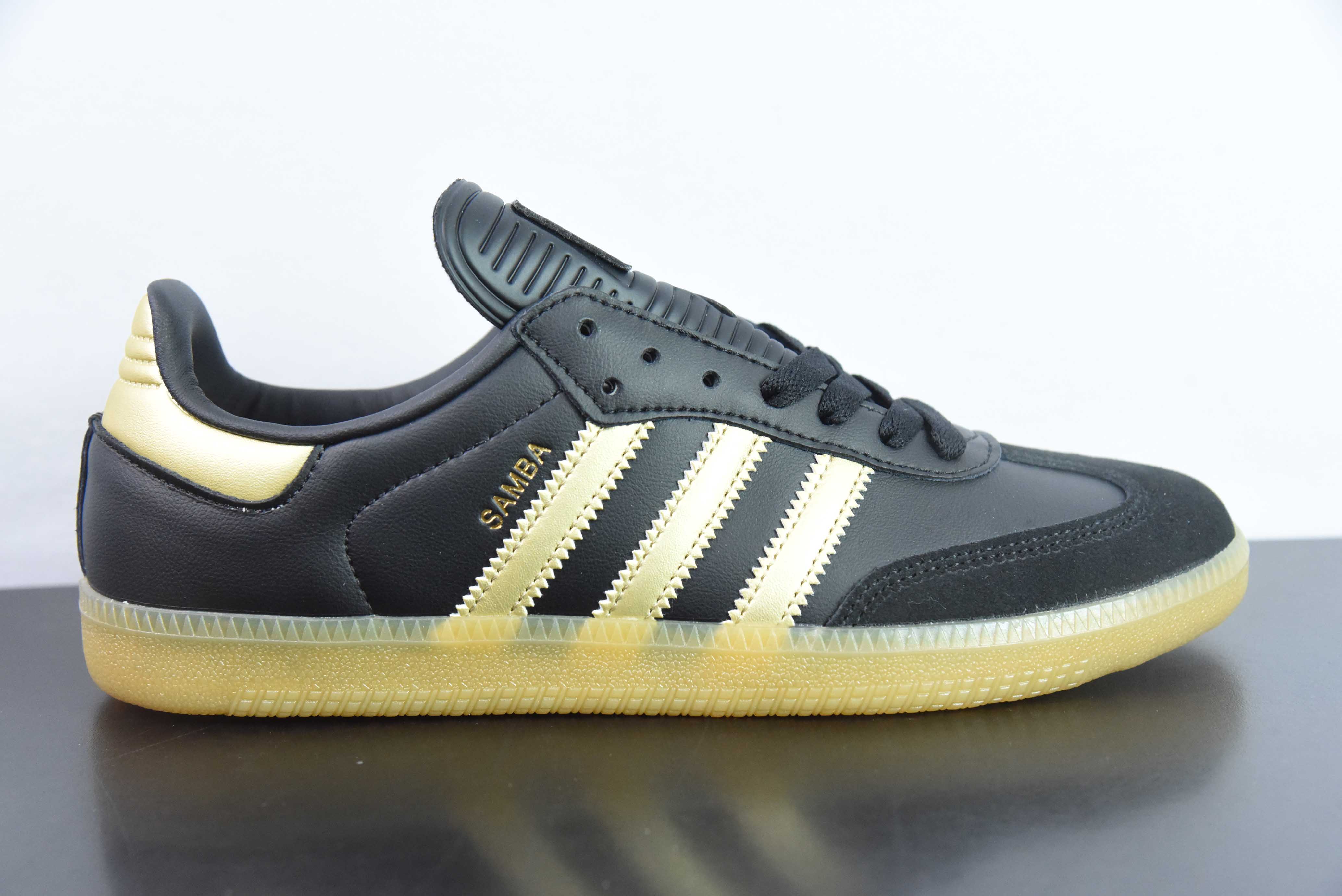 아디스 오리지널 삼바 OG 레트로 싱글 빈티지 삼바 보드 슈즈 제품 번호: IH8159 사이즈: 36-45