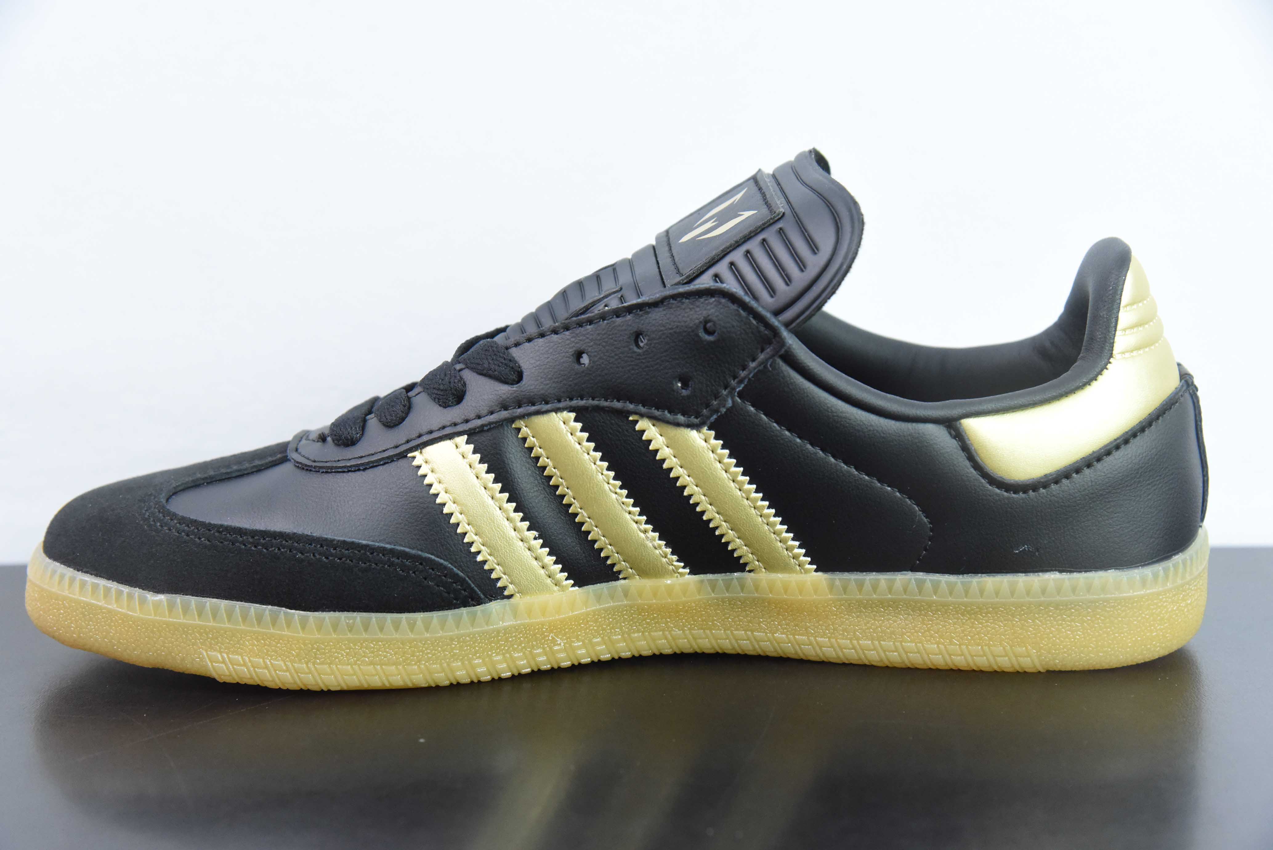 아디스 오리지널 삼바 OG 레트로 싱글 빈티지 삼바 보드 슈즈 제품 번호: IH8159 사이즈: 36-45