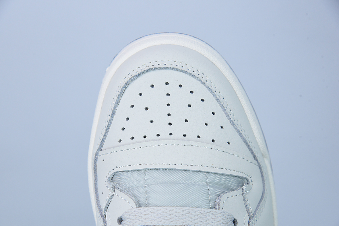 O05M3 AD 아디다스 오리지널스 포럼 84 로우 그레이 네이비 옵시디언 그레이 아이템 번호: GY6553 사이즈: 36-45