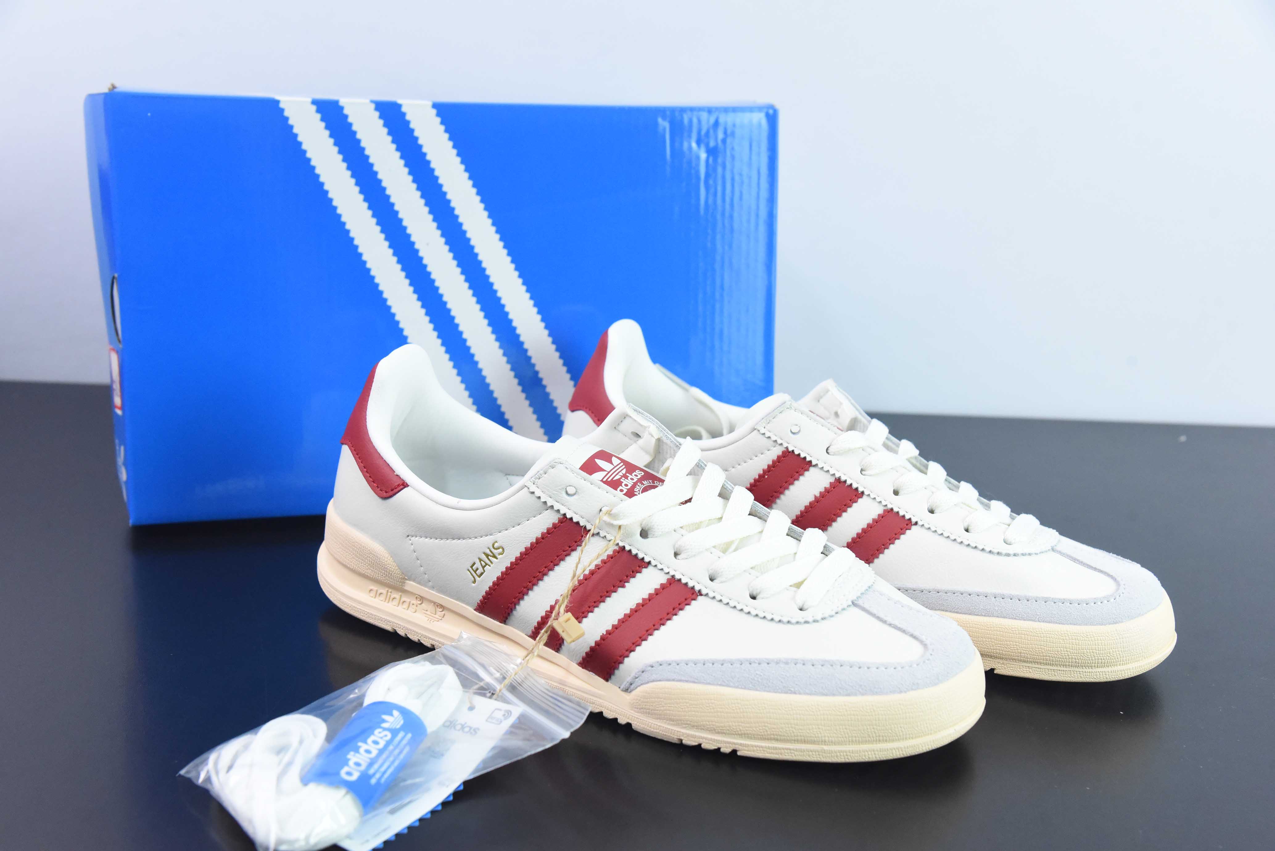 아디 AD 클로버 아디다스 오리지널스 진 로우 존스 시리즈 로우 탑 레트로 트레이닝 모럴 트레이닝 윈드 백 캐주얼 스포츠 조깅화 아이템 번호 : GY7437 사이즈 : 36-45