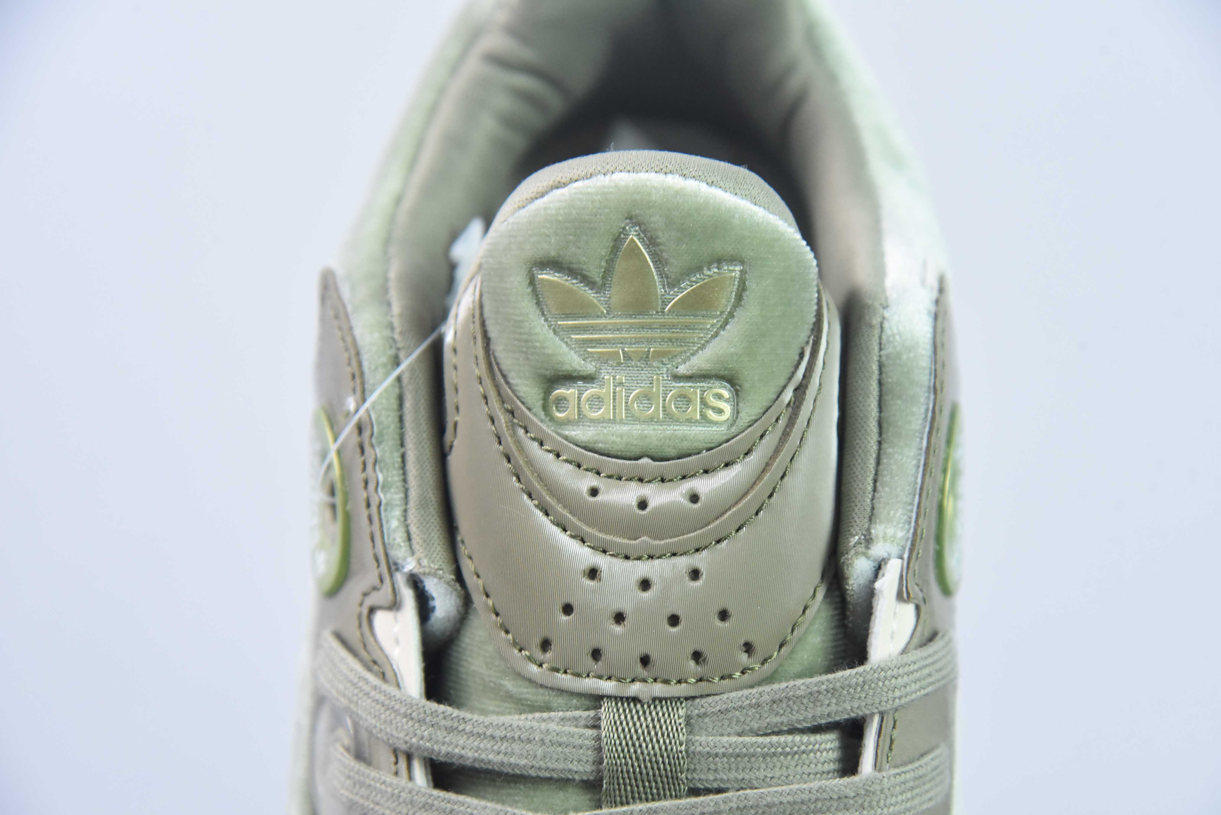 아디다스 아디다스 오리지널스 아스티르 스페이스 실버 그레이 아스티르 시리즈 팝스 스타일 레트로 통기성 쿠셔닝 캐주얼 스포츠 조거 아이템 번호: GX8548 사이즈: 36-45