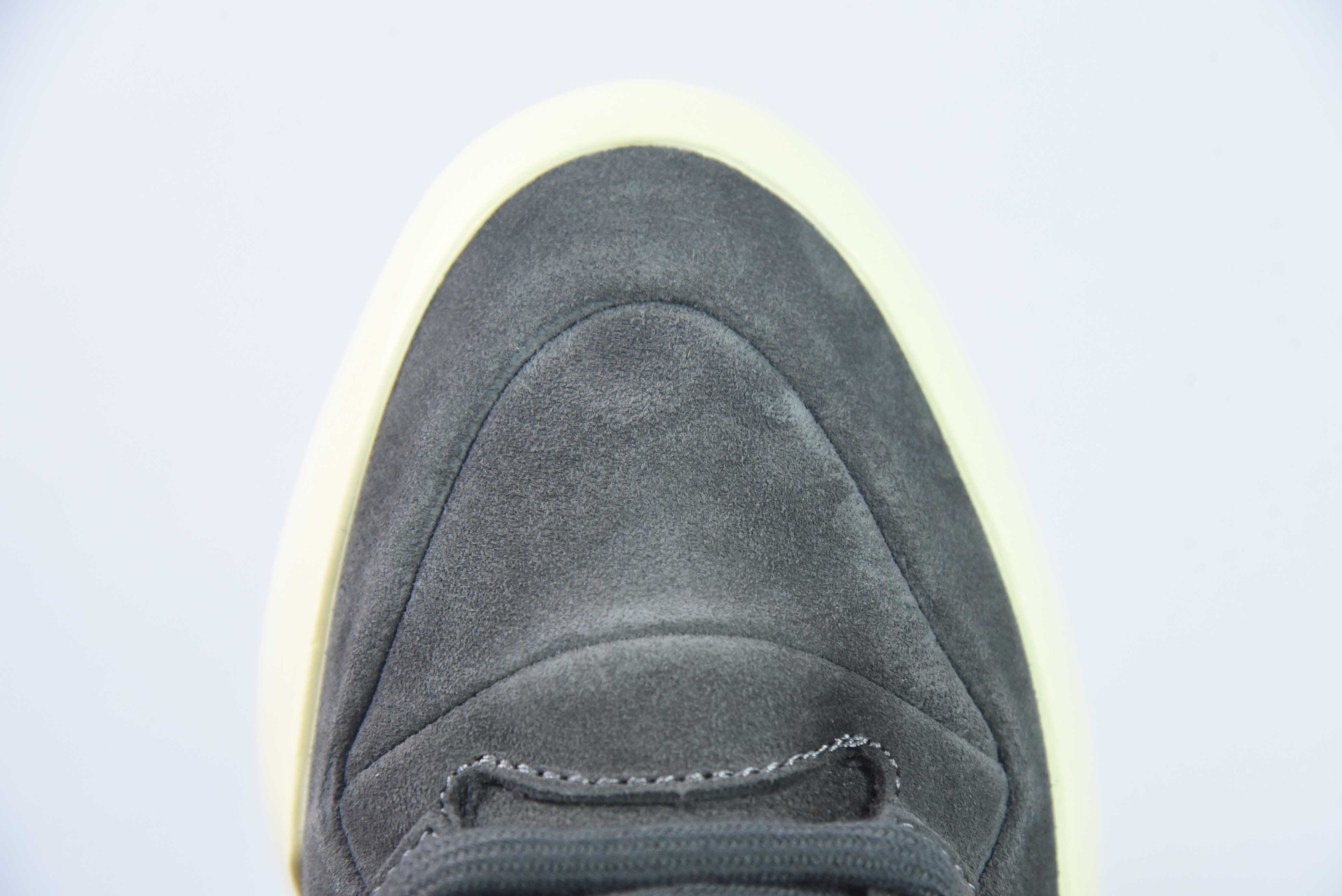 공포의 질주 x 아디다스 오리지널스 포럼 86 Lo ‘’코어 블랙 로우탑 보드숏 아이템 번호 IG6633 사이즈: 36-49