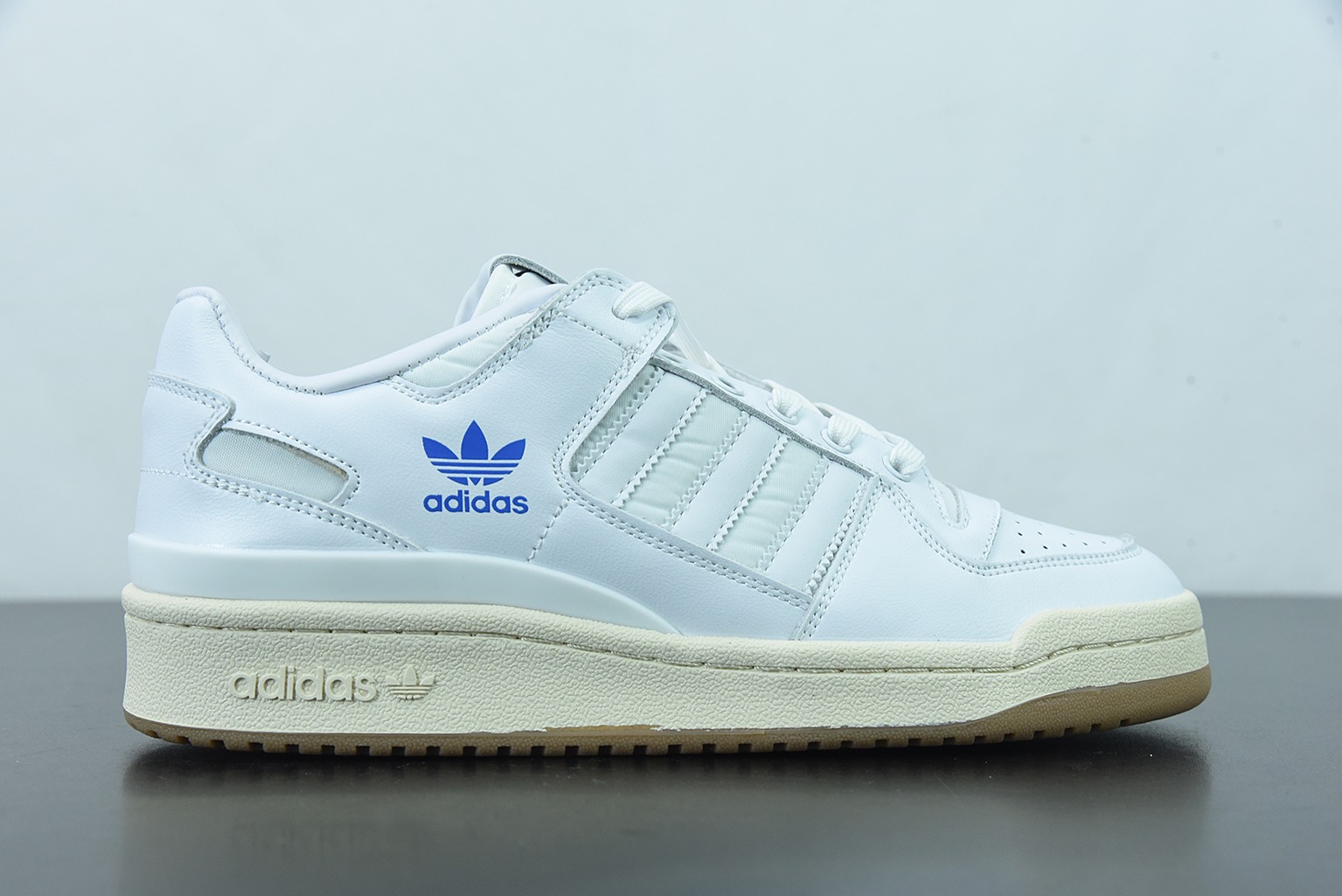 AD 오리지널스 포럼 로우 화이트 블루 독점 풀 헤드 레이어 버전 오리지널 데이터 독점 2세대 프라이빗 몰드 아웃솔 아이템 번호 H04903 사이즈: 36-45