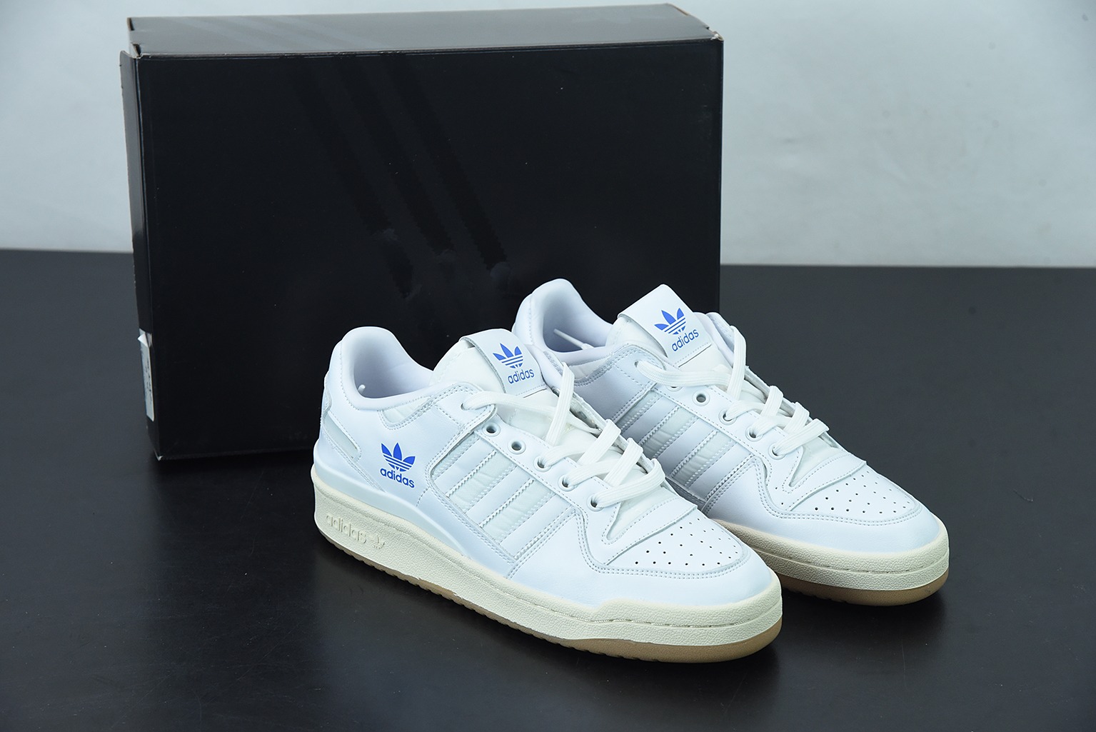 AD 오리지널스 포럼 로우 화이트 블루 독점 풀 헤드 레이어 버전 오리지널 데이터 독점 2세대 프라이빗 몰드 아웃솔 아이템 번호 H04903 사이즈: 36-45