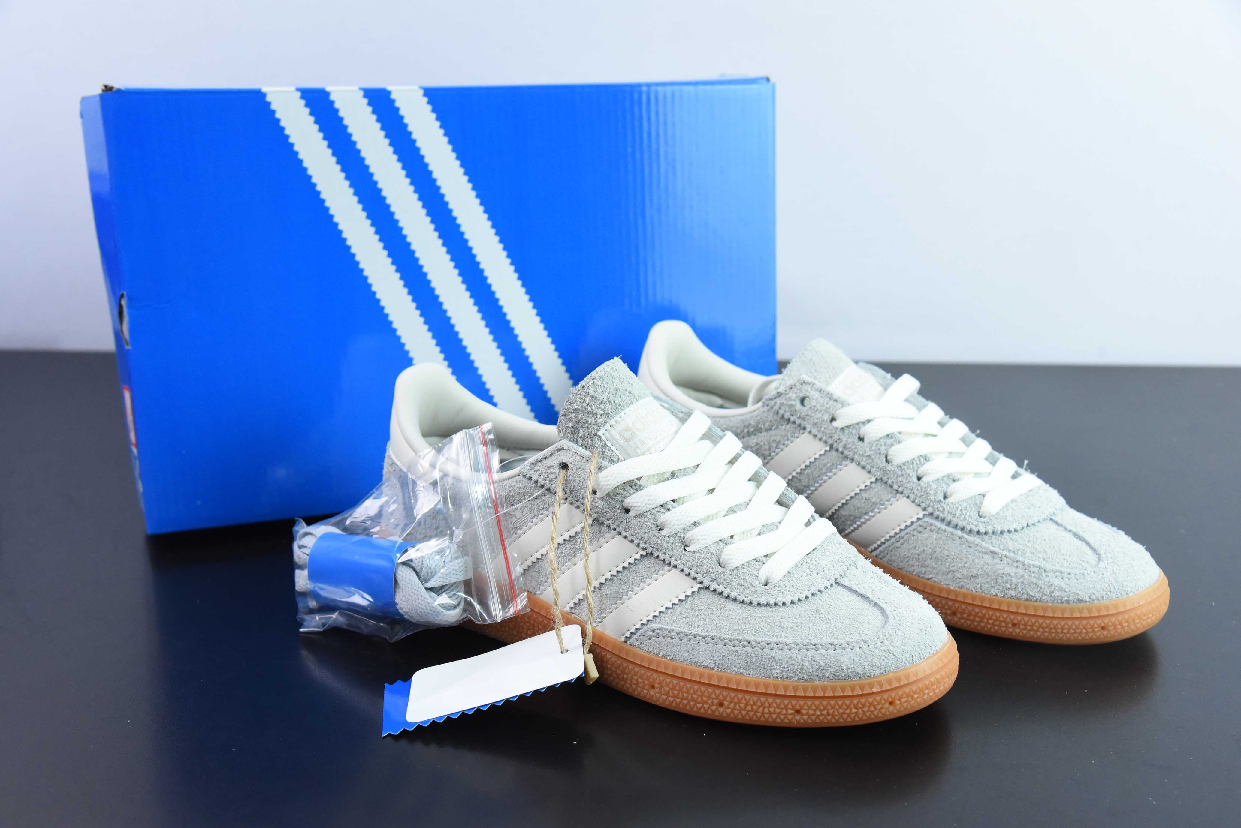 아디다스 핸드볼 스페시알 컴퍼니 그레이드 아디다스 클래식 빈티지 캐주얼 보드 슈즈 제품 번호: IF6491 사이즈: 36-45