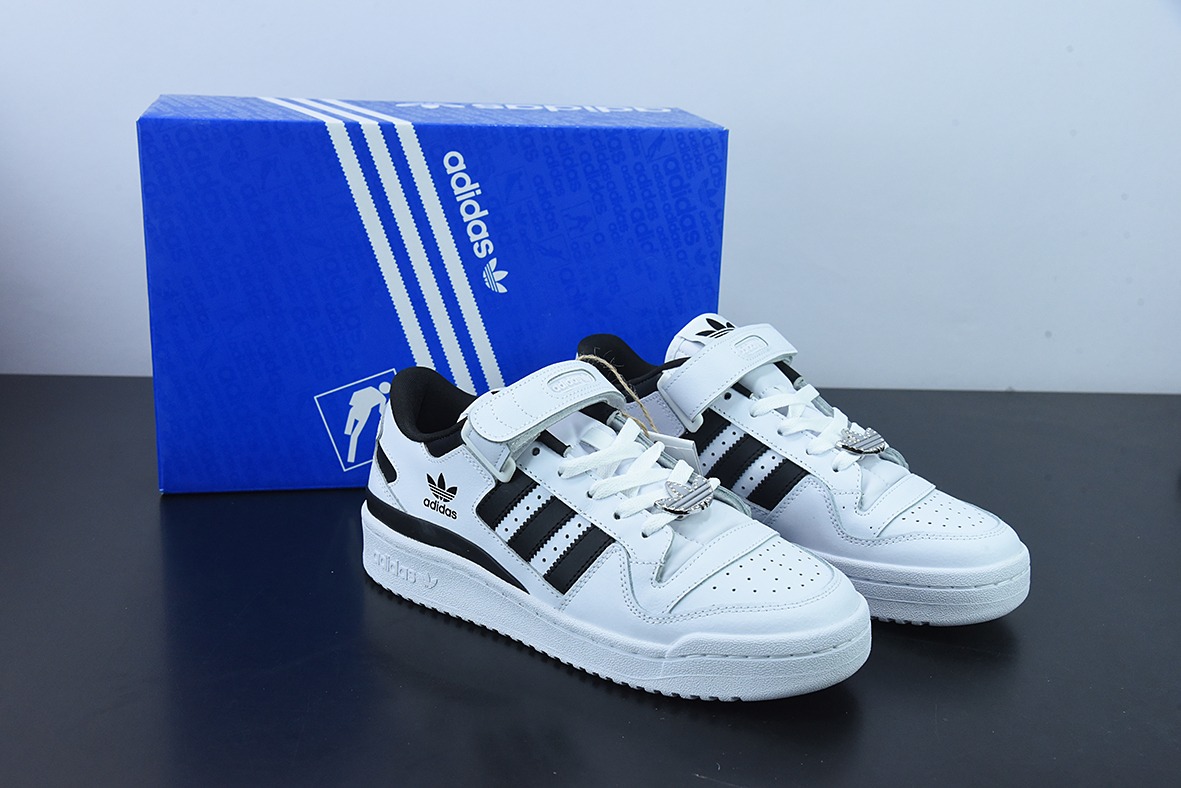 아디다스 오리지널스 포럼 84 로우 다이아몬드 화이트 블랙 아이템 번호: GY0751 사이즈 36-45
