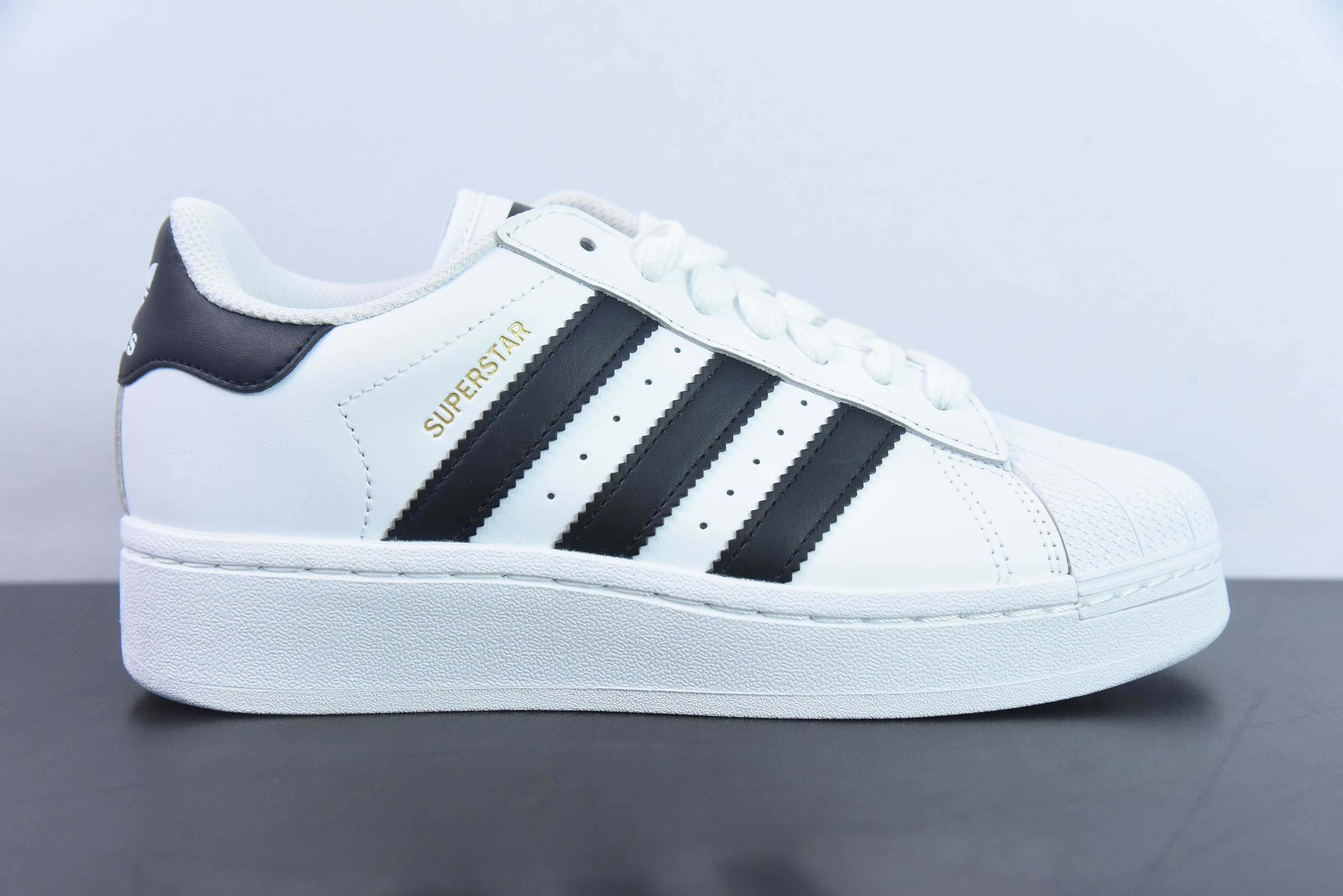 AD 오리지널스 슈퍼스타 클래식 빈티지 쉘 헤드 두꺼운 바닥 스니커즈 아이템 번호: IF9995 사이즈: 36-45