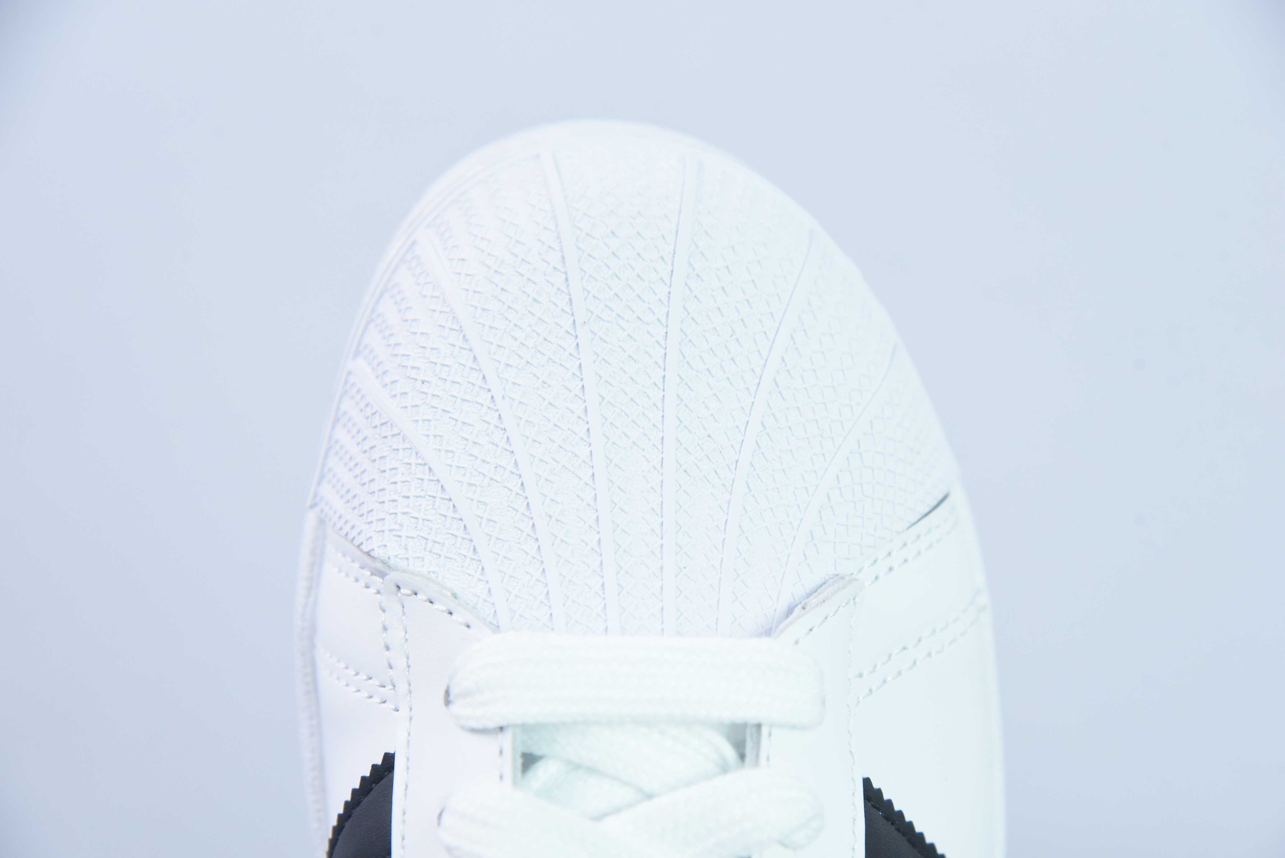 AD 오리지널스 슈퍼스타 클래식 빈티지 쉘 헤드 두꺼운 바닥 스니커즈 아이템 번호: IF9995 사이즈: 36-45