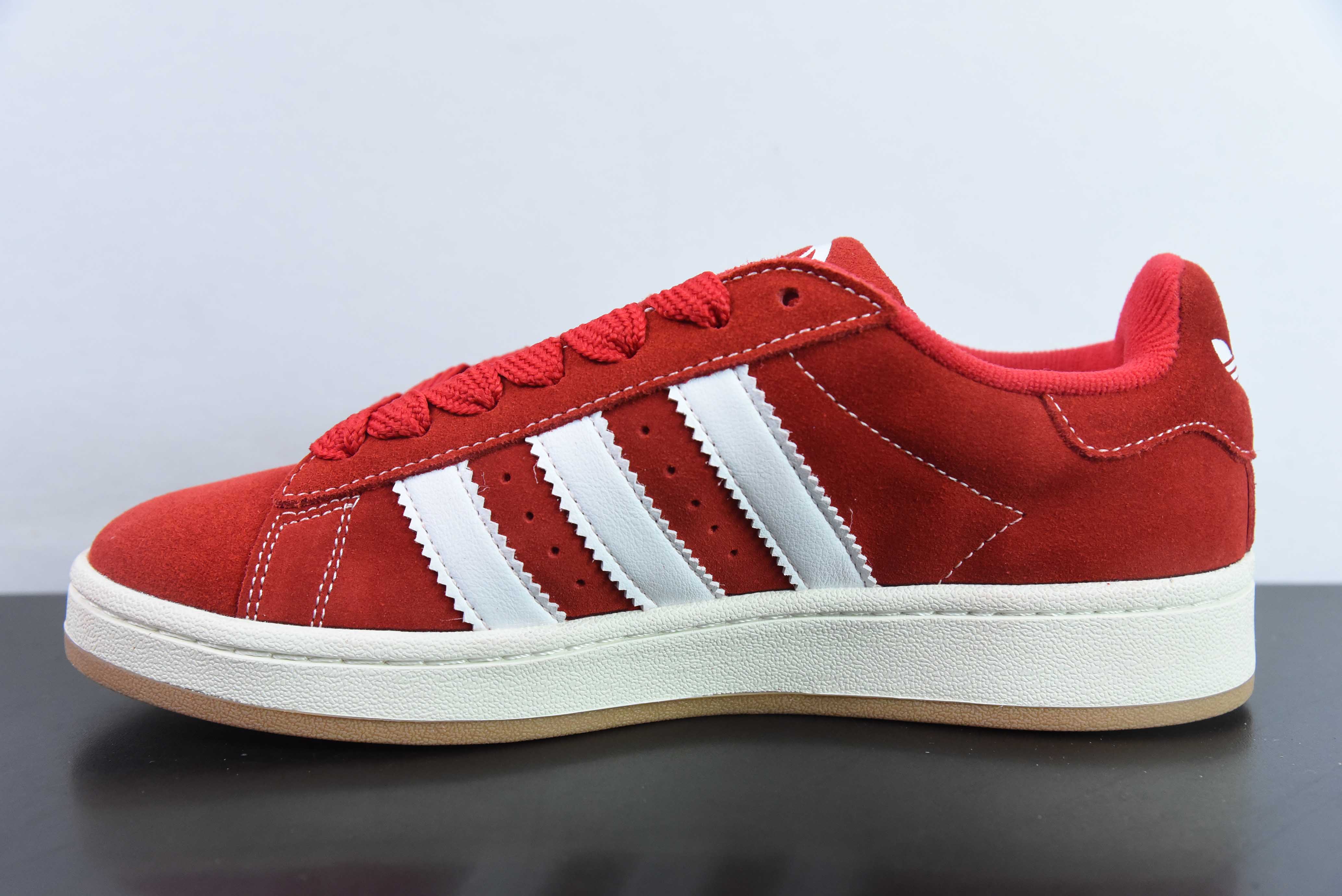 아디다스 오리지널스 캠퍼스 00년대 ID9844 대학 시리즈 브레드 스타일 레트로 캐주얼 스니커즈 아이템: H03474 사이즈: 36-45