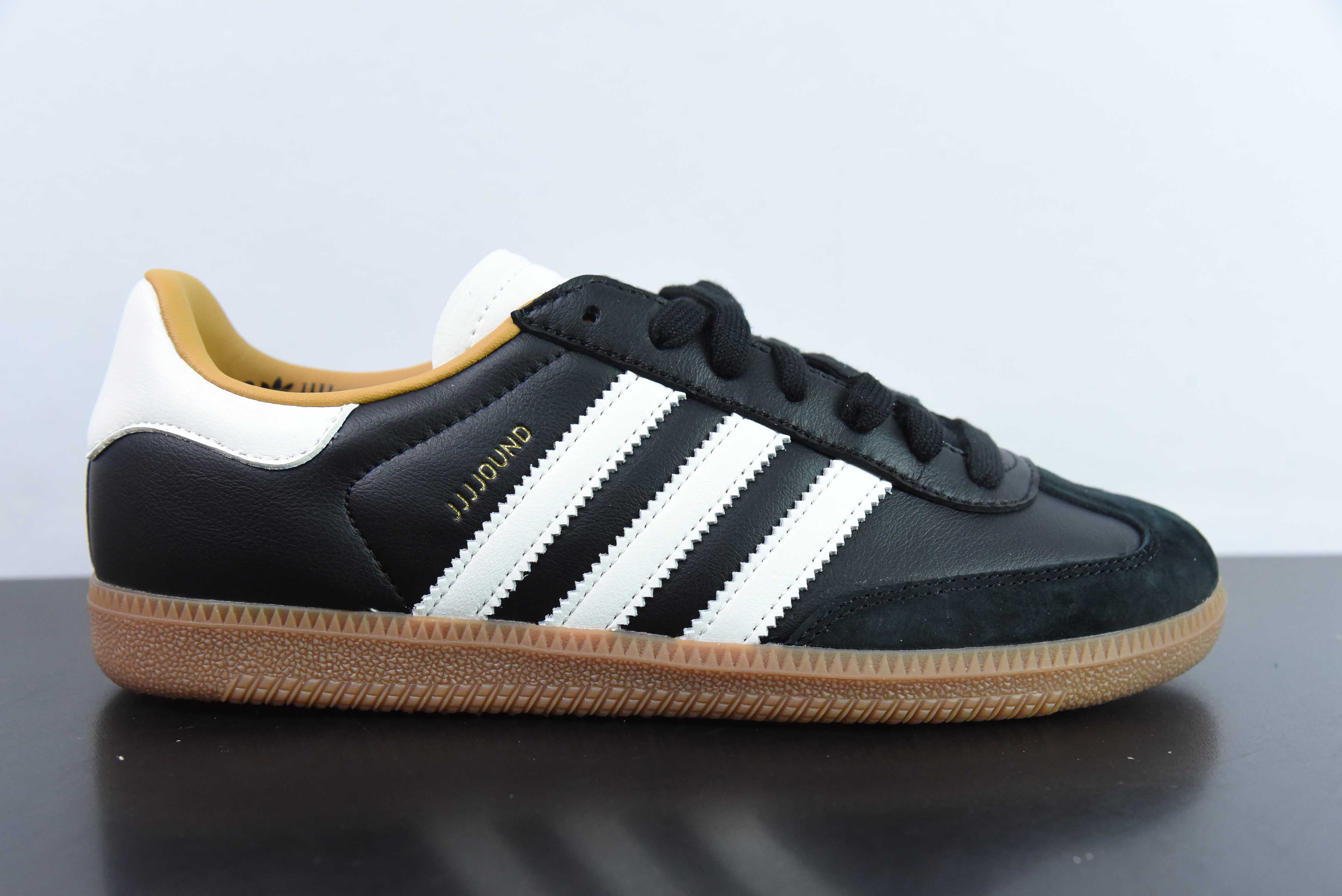 제이제이자운드 x 아디다스 오리지널스 삼바 OG 삼바 드 트레이닝화 블랙 아이템 번호: ID8707 사이즈: 40-47