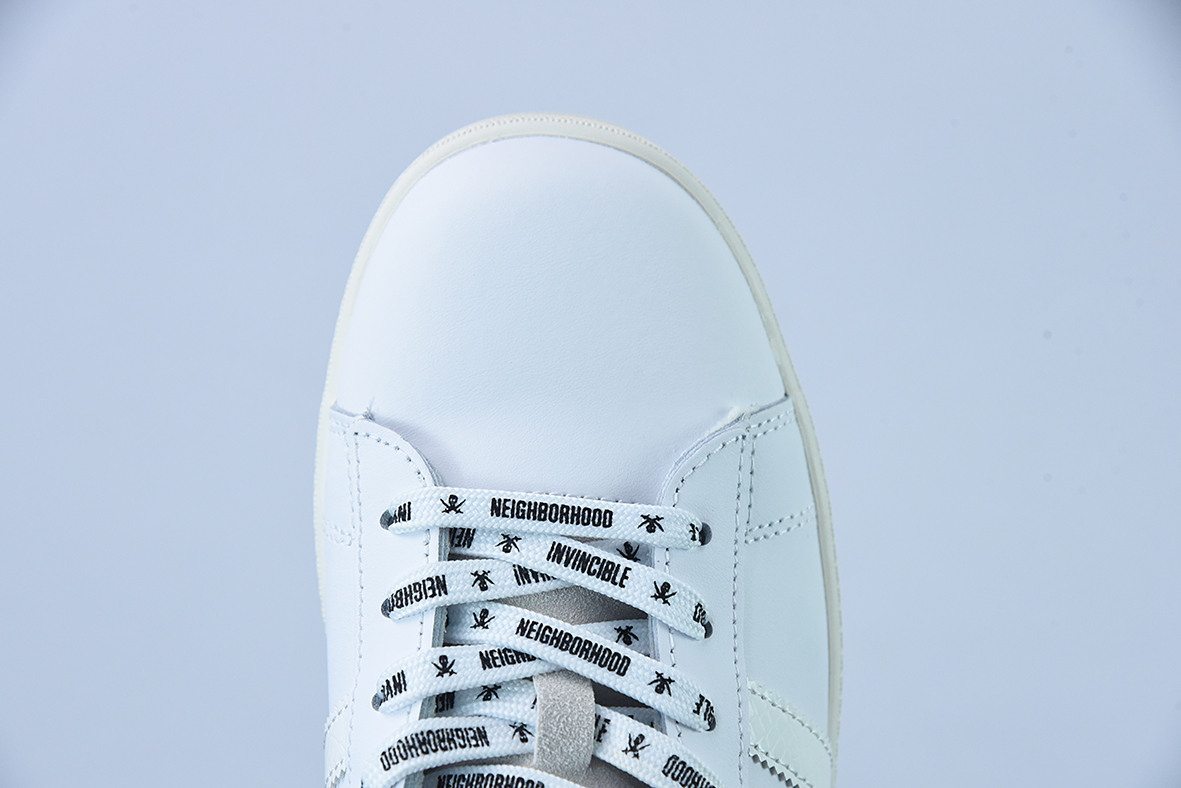 클로버 캠퍼스 인브 X NBHD 실버 화이트 스네이크 프린트 텀블 퍼 로우탑 레트로 스포츠 레저 보드숏 상품 번호: GW8962 사이즈: 36-45