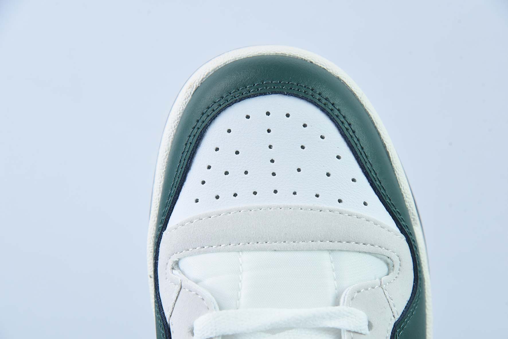 포럼 84 로우 OG 로우탑 벨크로 레이스업 캐주얼 스니커즈 아이템 번호: GY8203 사이즈: 36-45