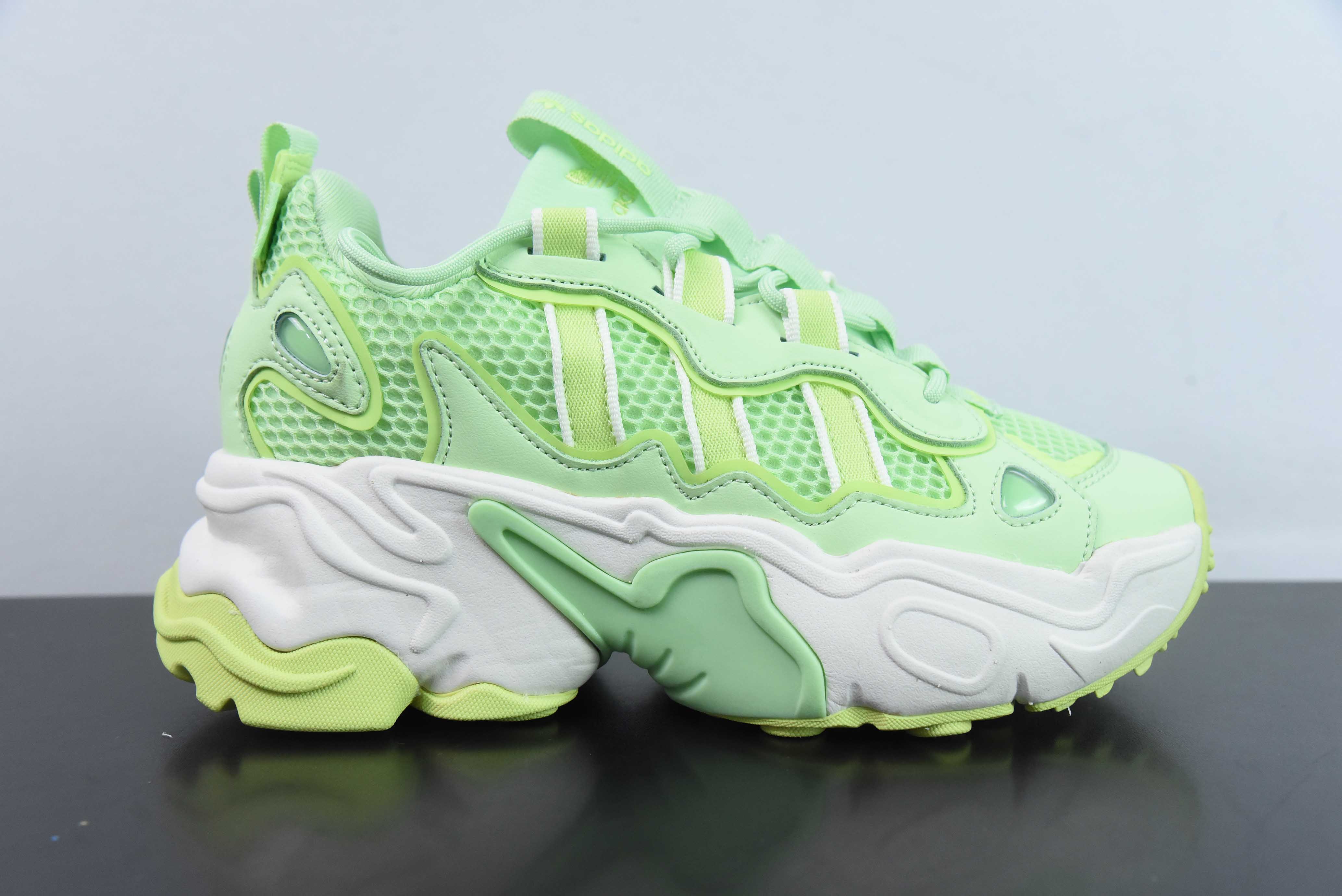 아디다스 오리지널스 오즈테미스 1.0 킥스동 빈티지 캐주얼 스니커즈 실제 첫 번째 샷 아이템 번호: IH0838 사이즈: 36-45