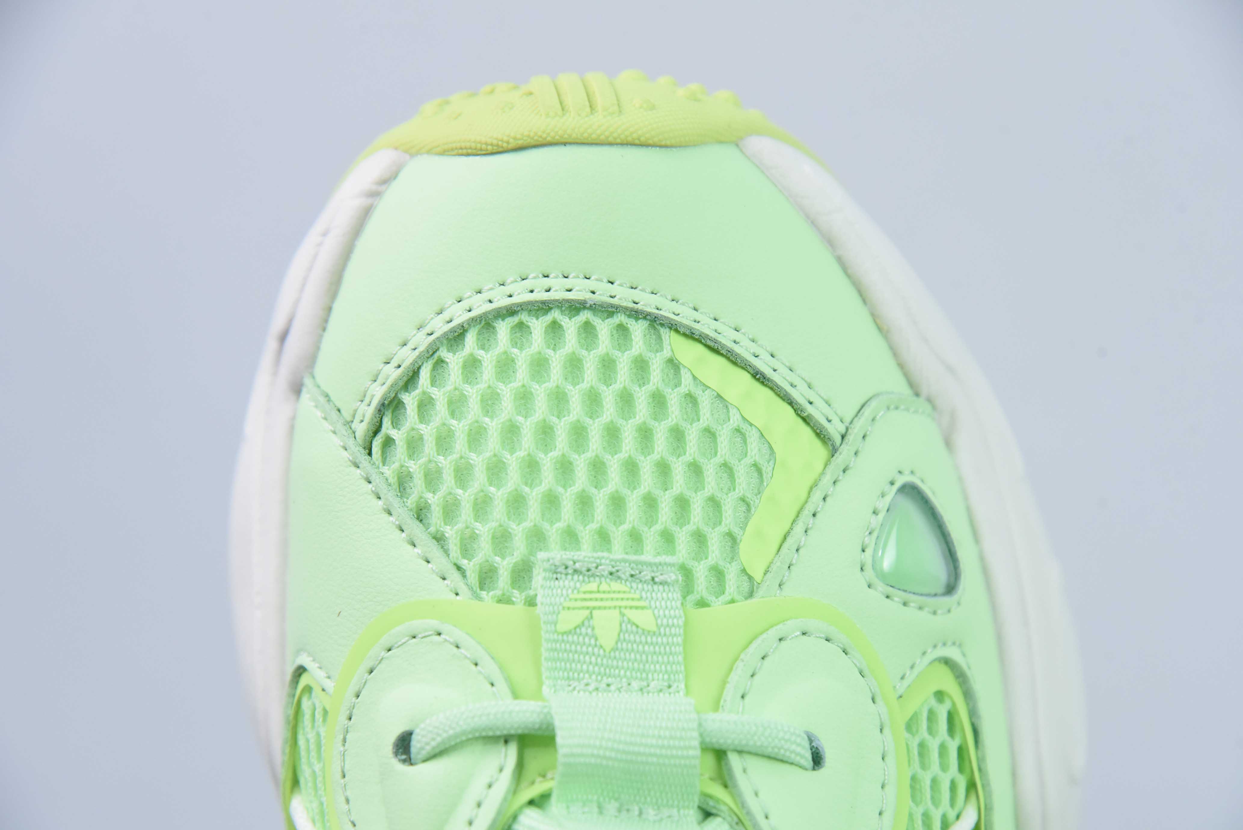 아디다스 오리지널스 오즈테미스 1.0 킥스동 빈티지 캐주얼 스니커즈 실제 첫 번째 샷 아이템 번호: IH0838 사이즈: 36-45