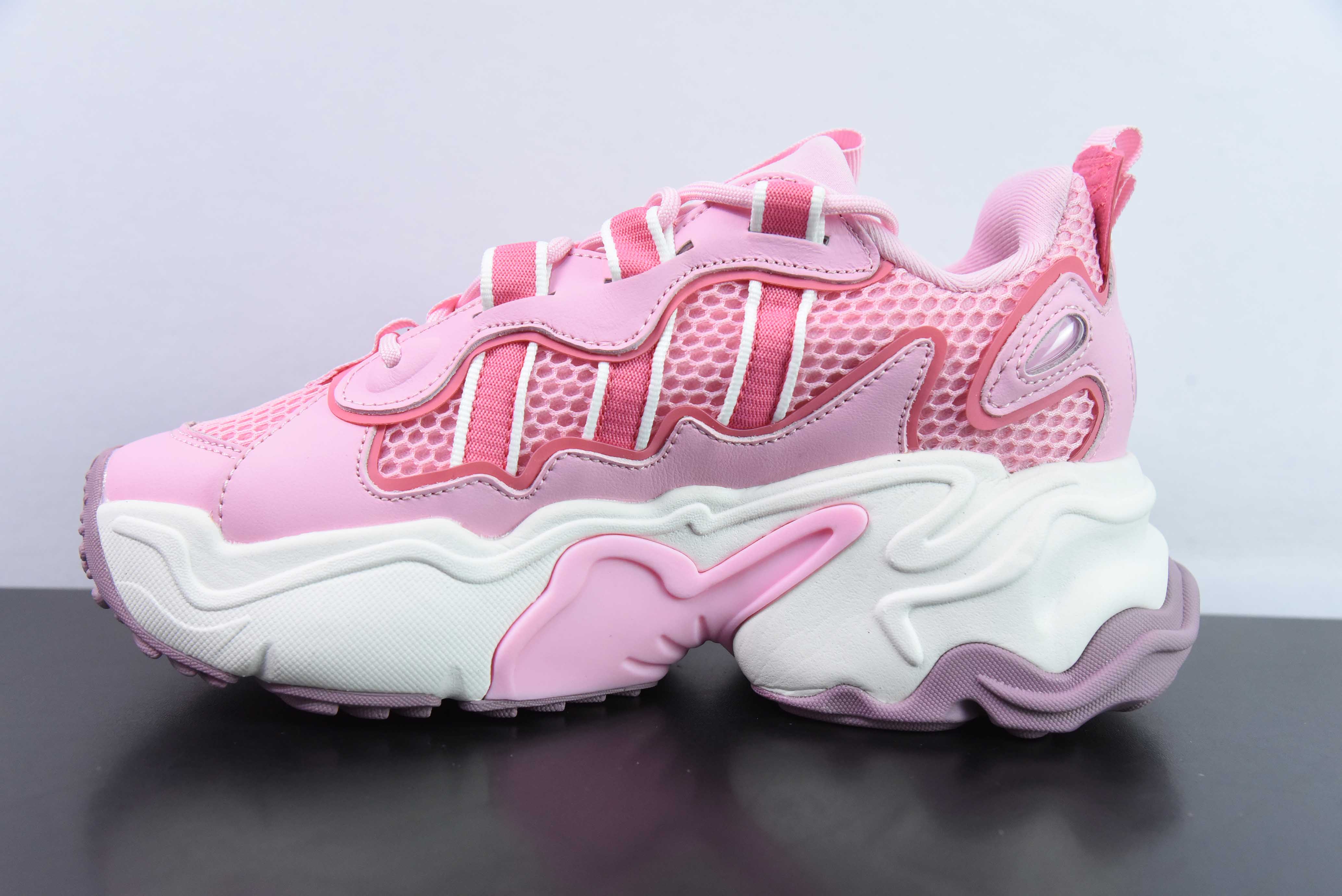 아디다스 오리지널스 오즈테미스 1.0 킥스동 레트로 캐주얼 스니커즈 아이템 번호: IH0839 사이즈: 36-41