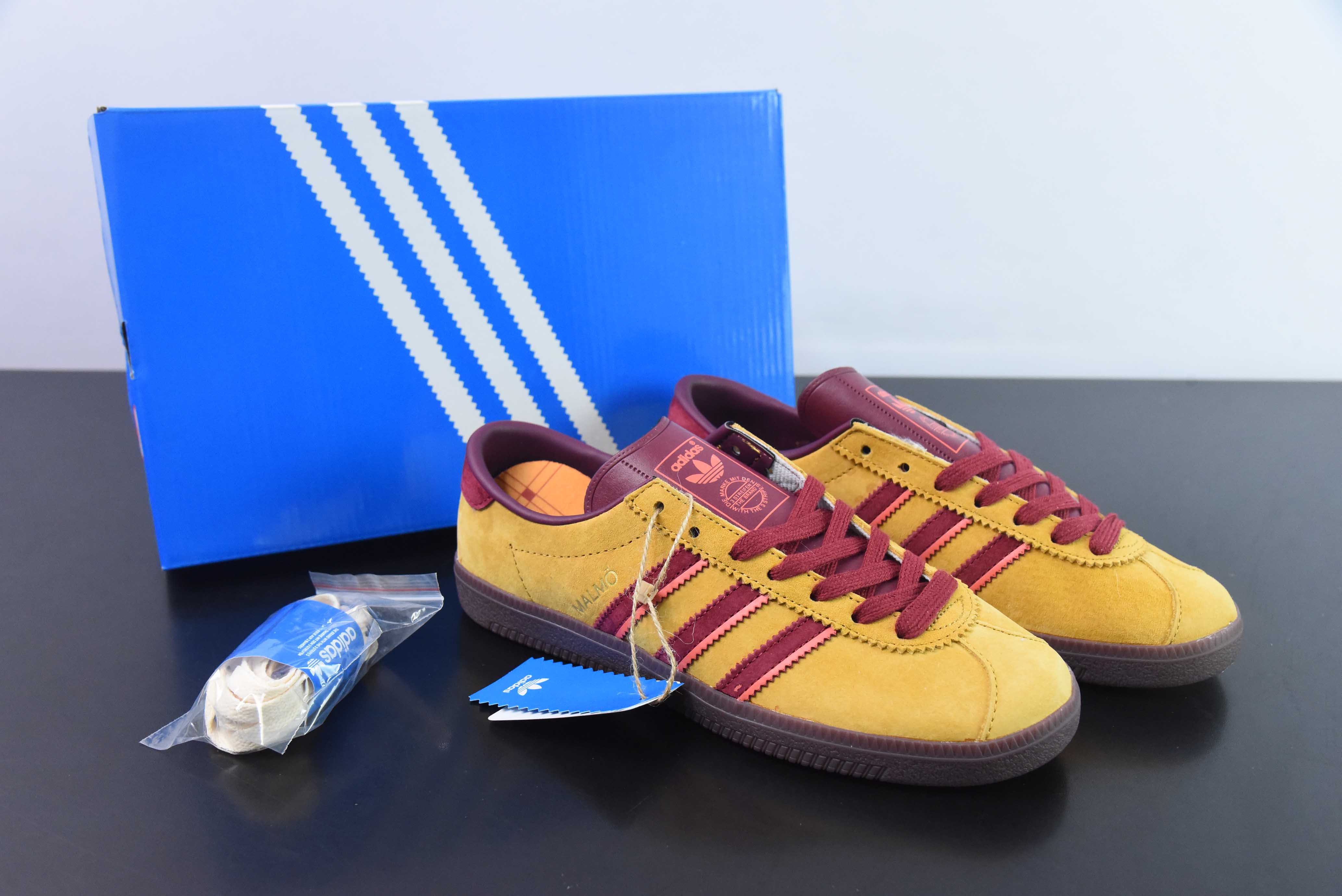 말모 시리즈 아디 AD 오리지널스 말모 말모 시리즈 로우 탑 샴록 빈티지 헌드레드 독일 트레이닝 스타일 캐주얼 스포츠 보드 슈즈 아이템 번호: ID2785 사이즈 36-45