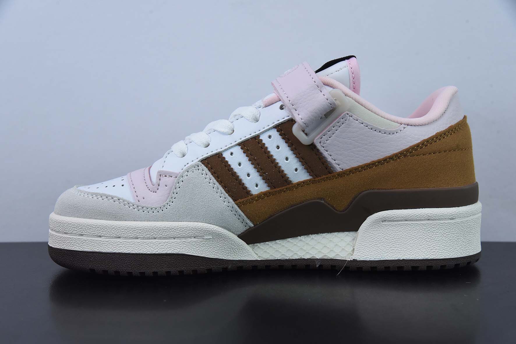 아디다스 아디다스 포럼 로우 로우 탑 백 트렌드 캐주얼 운동화 아이템 번호: GY6783 사이즈: 36-45