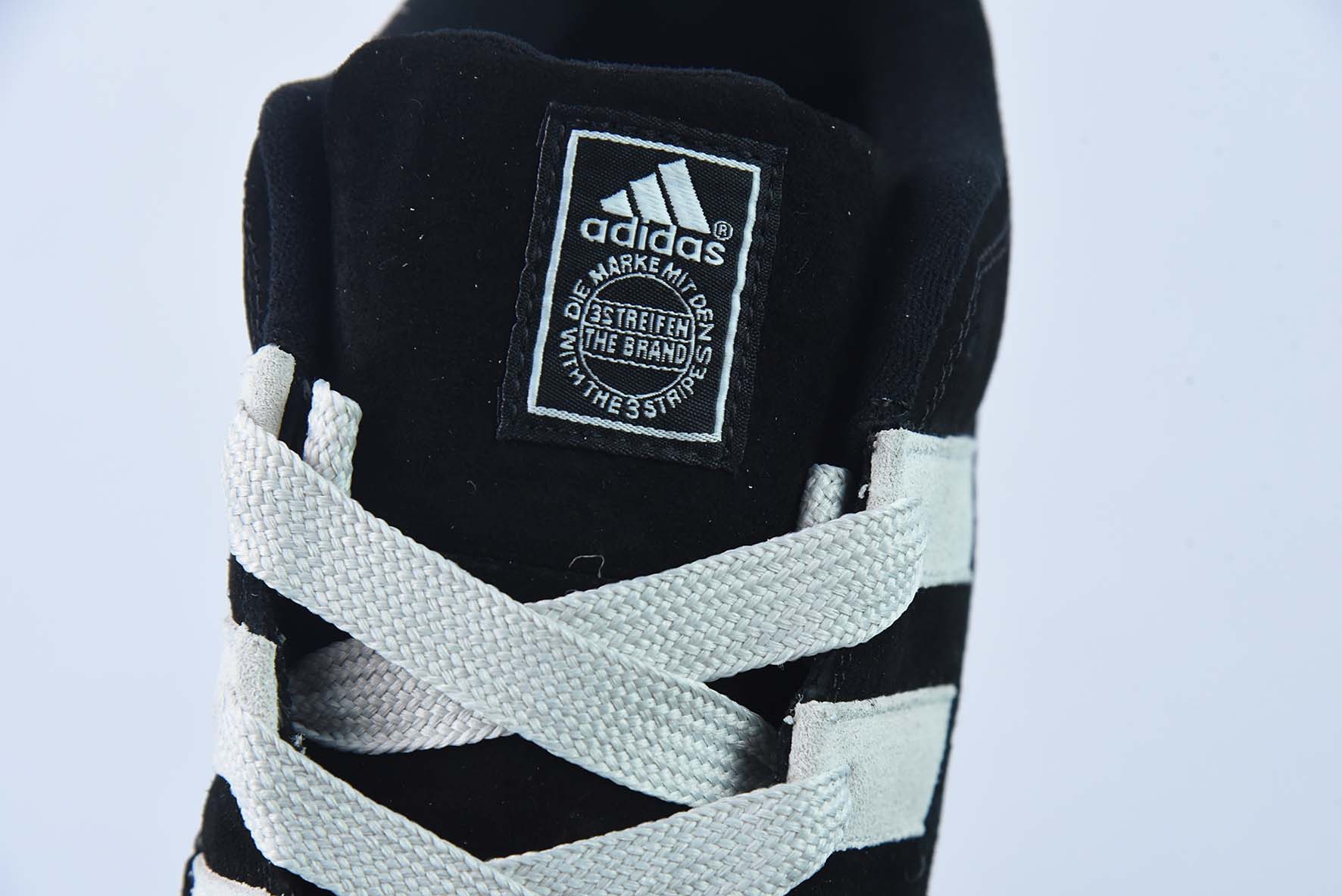 아디다스 아디매틱 로우 마티치 컬렉션 로우 탑 레트로 샤크 브레드 캐주얼 스포츠 캐주얼 스케이트보드 보드화 아이템 번호: GY5274 사이즈: 36-45