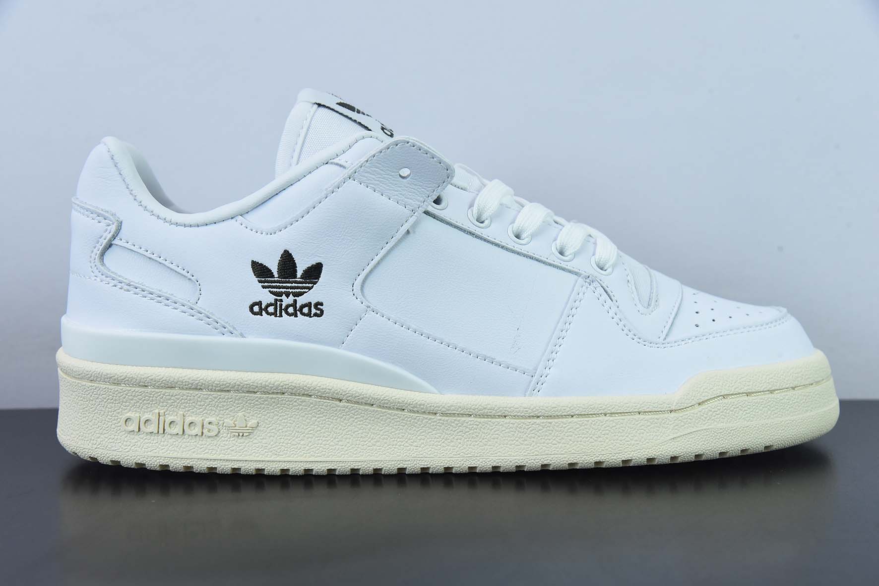 AD 포럼 84 로우 OG 로우 탑 백 트렌디 캐주얼 애슬레틱 보드 슈즈 아이템: GW3180 사이즈: 36-45