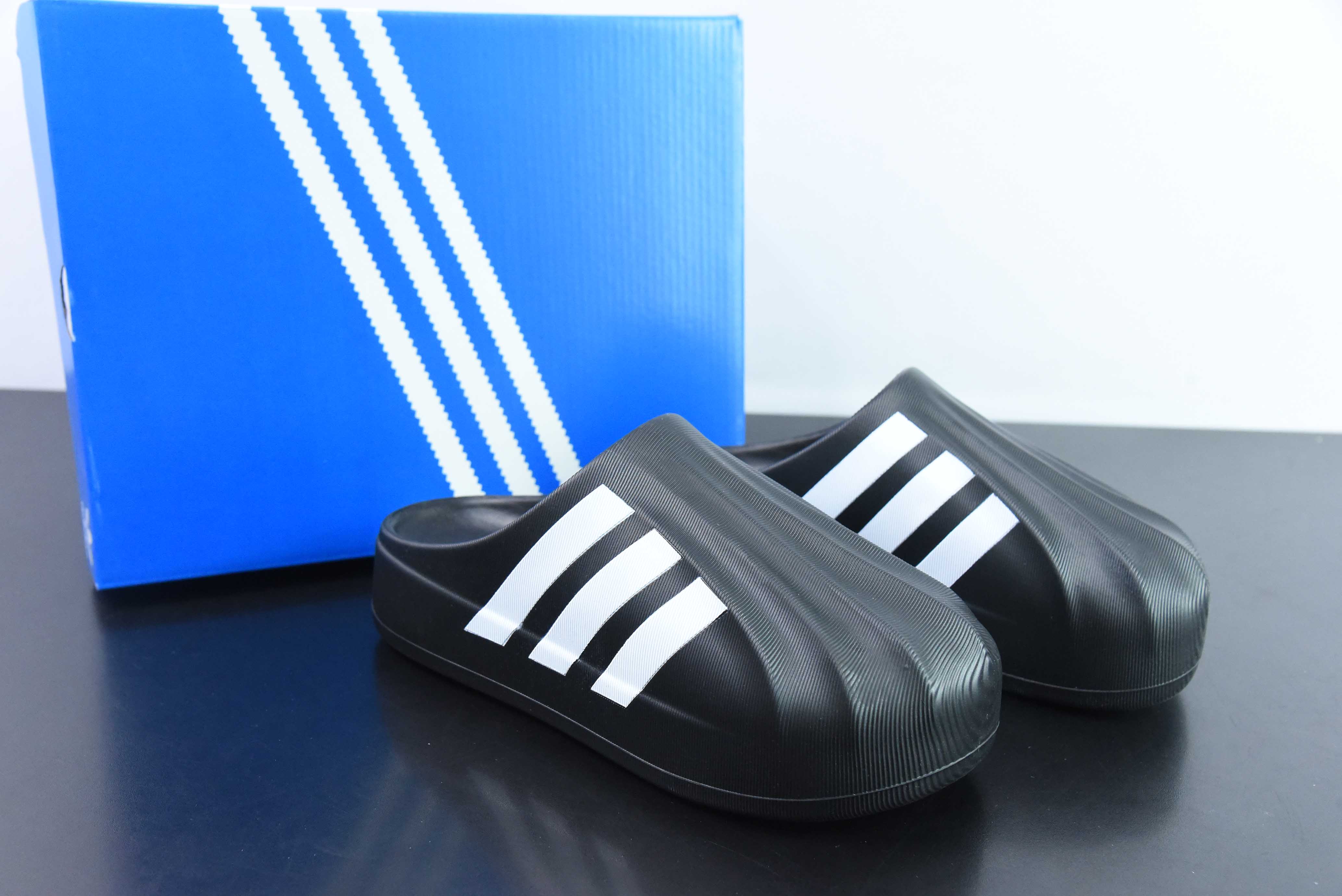 AD adiFOM 슈퍼스타 쉘 헤드 버전의 발판 하프 슬리퍼 오리 야자수 신발 흑백 항목 : IG8277 크기 : 36-46