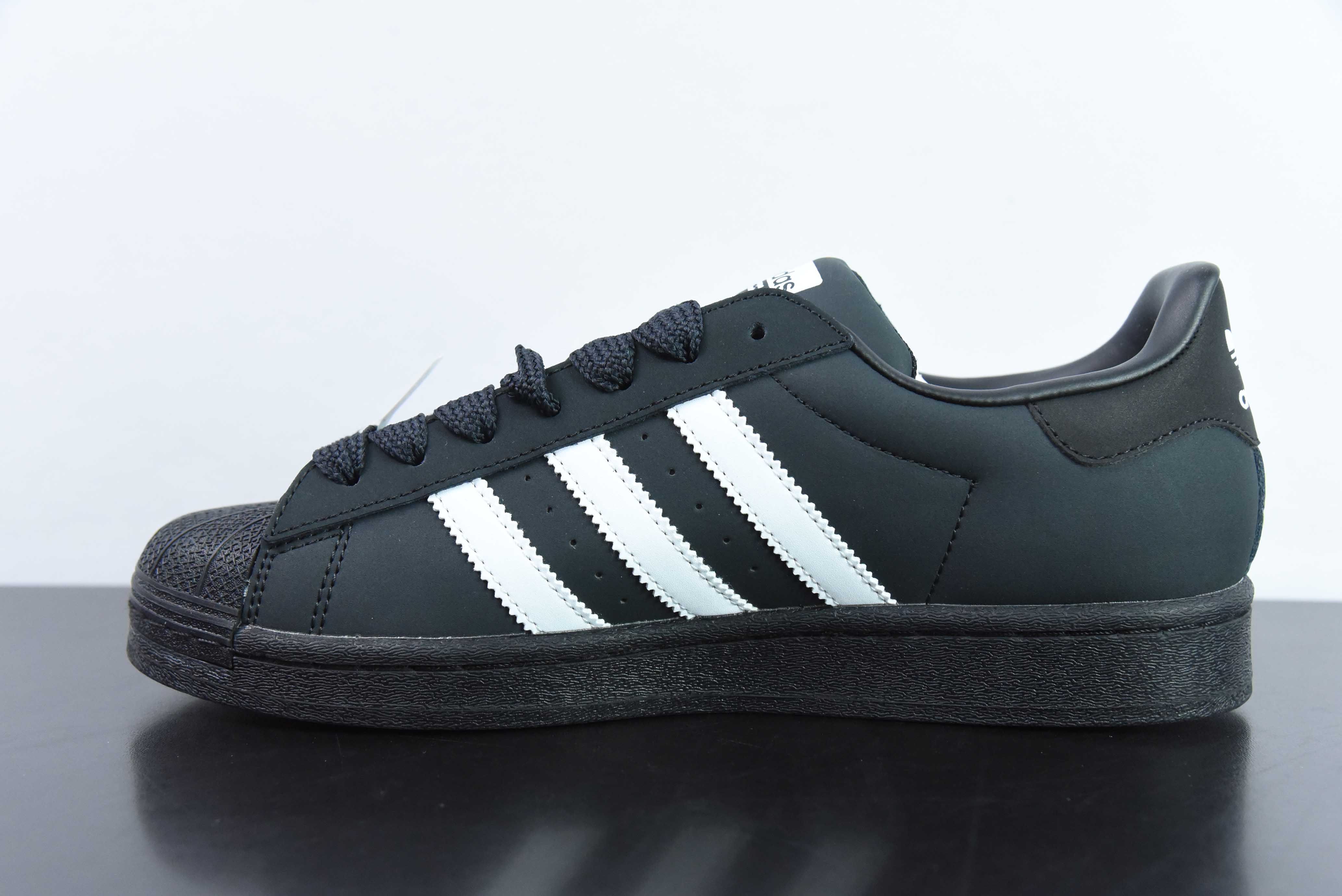 AD 오리지널스 슈퍼스타 클래식 레트로 쉘 토 보드 슈즈 아이템 번호: ID0996 사이즈: 35-45