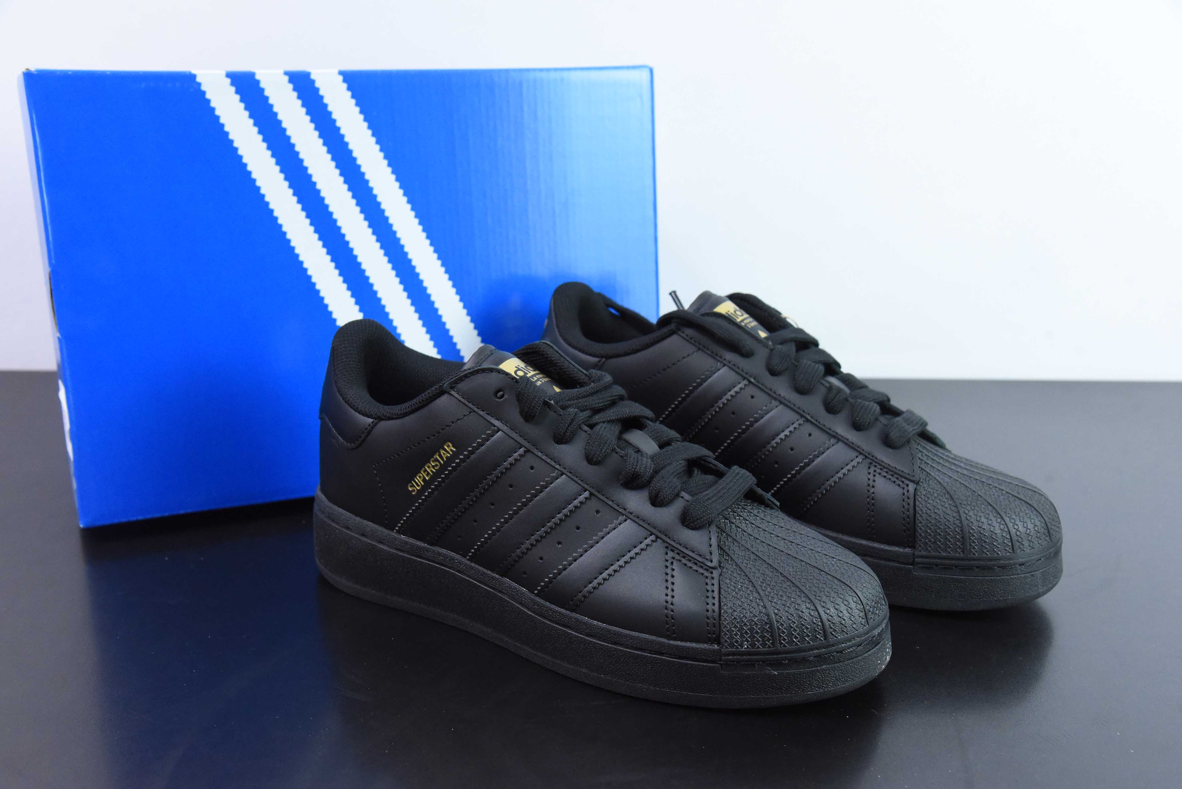 AD 오리지널스 슈퍼스타 XLG 블랙 골드 두꺼운 바닥 클래식 쉘 헤드 시리즈 카운터 싱크로 컬러 상품 번호: ID4656 사이즈: 36-45