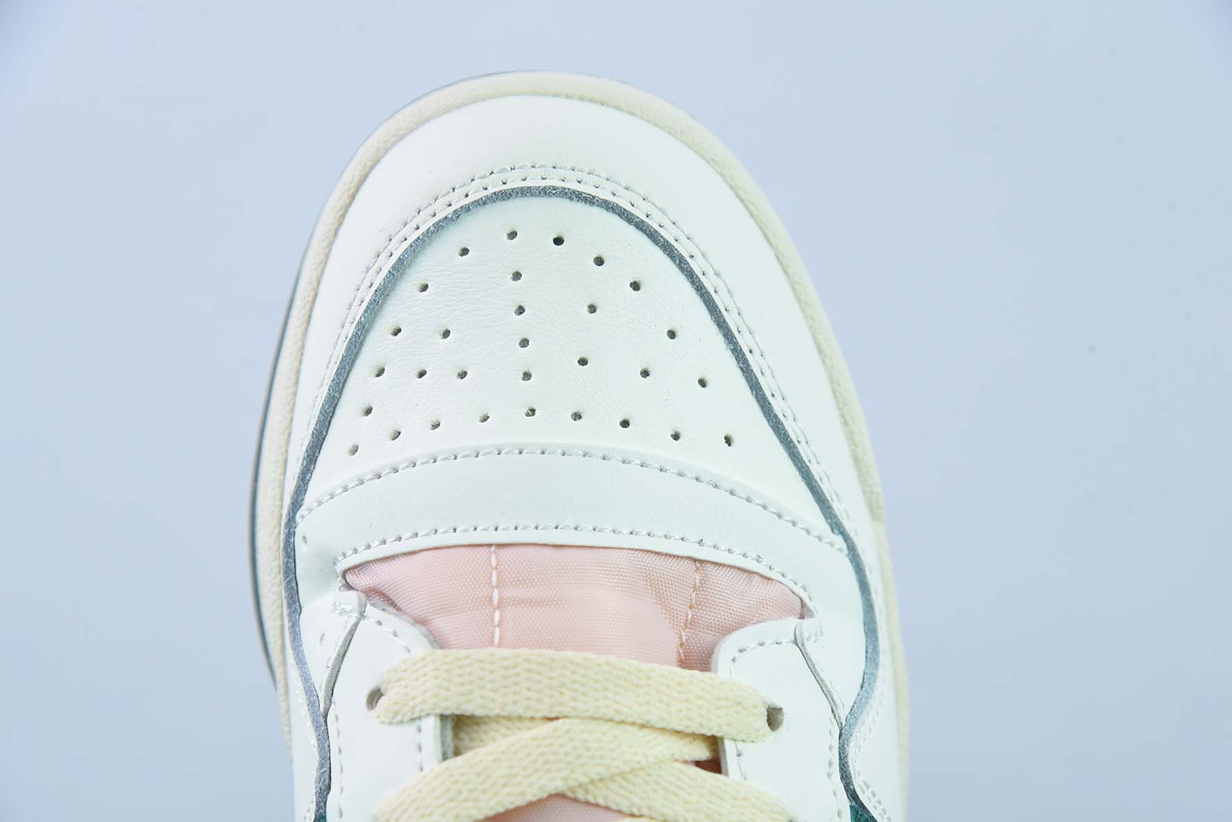 아디다스 오리지널스 포럼 84 하이 로마 벨크로 하이탑 레트로 레이스업 캐주얼 트레이너 가죽 베이지 크리스마스 그린 골드 GW2203 사이즈: 36-45