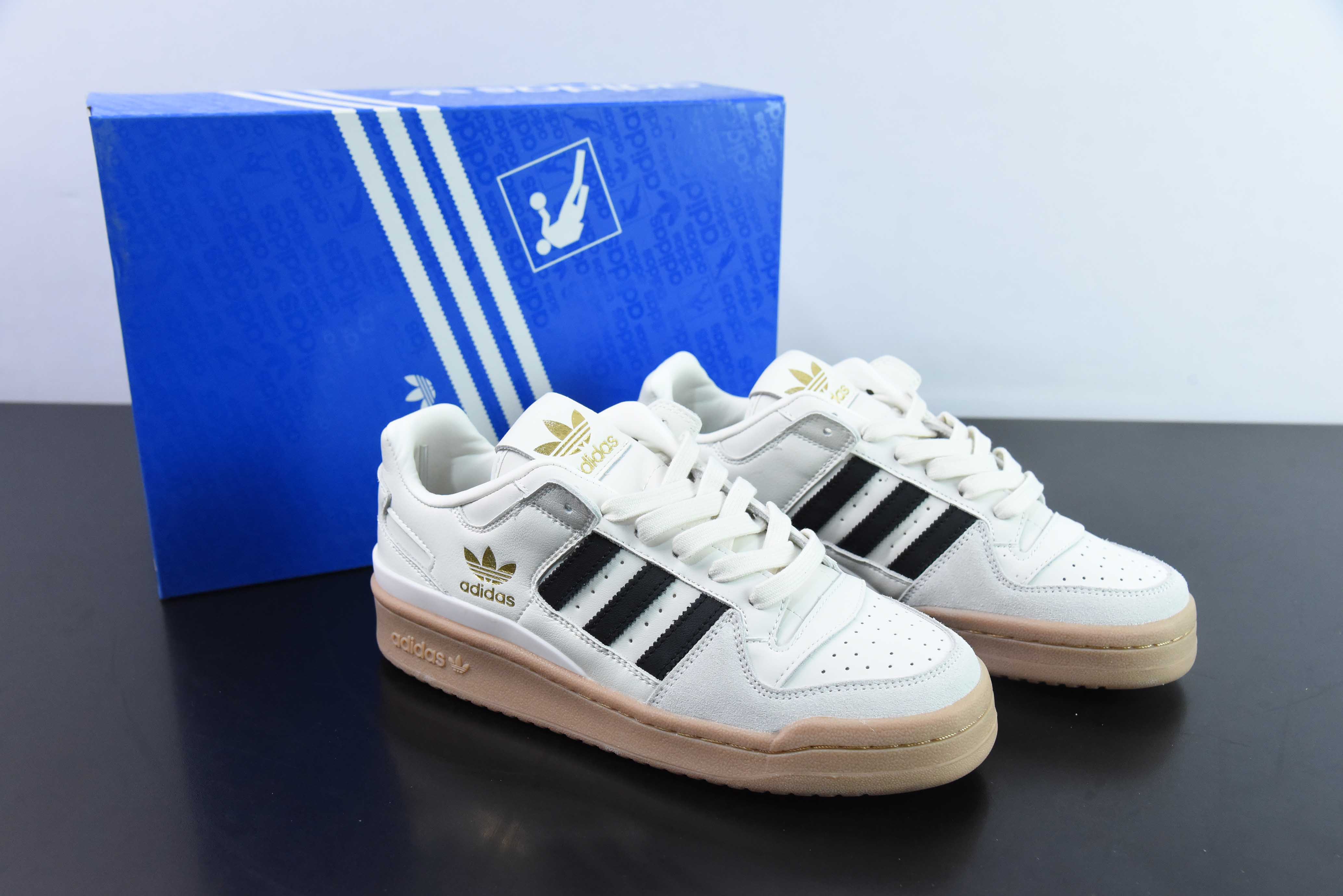 아디다스 아디다스 포럼 로우 CL 로우탑 트렌디 캐주얼 트레이너 아이템 번호: IG3769 사이즈: 36-45