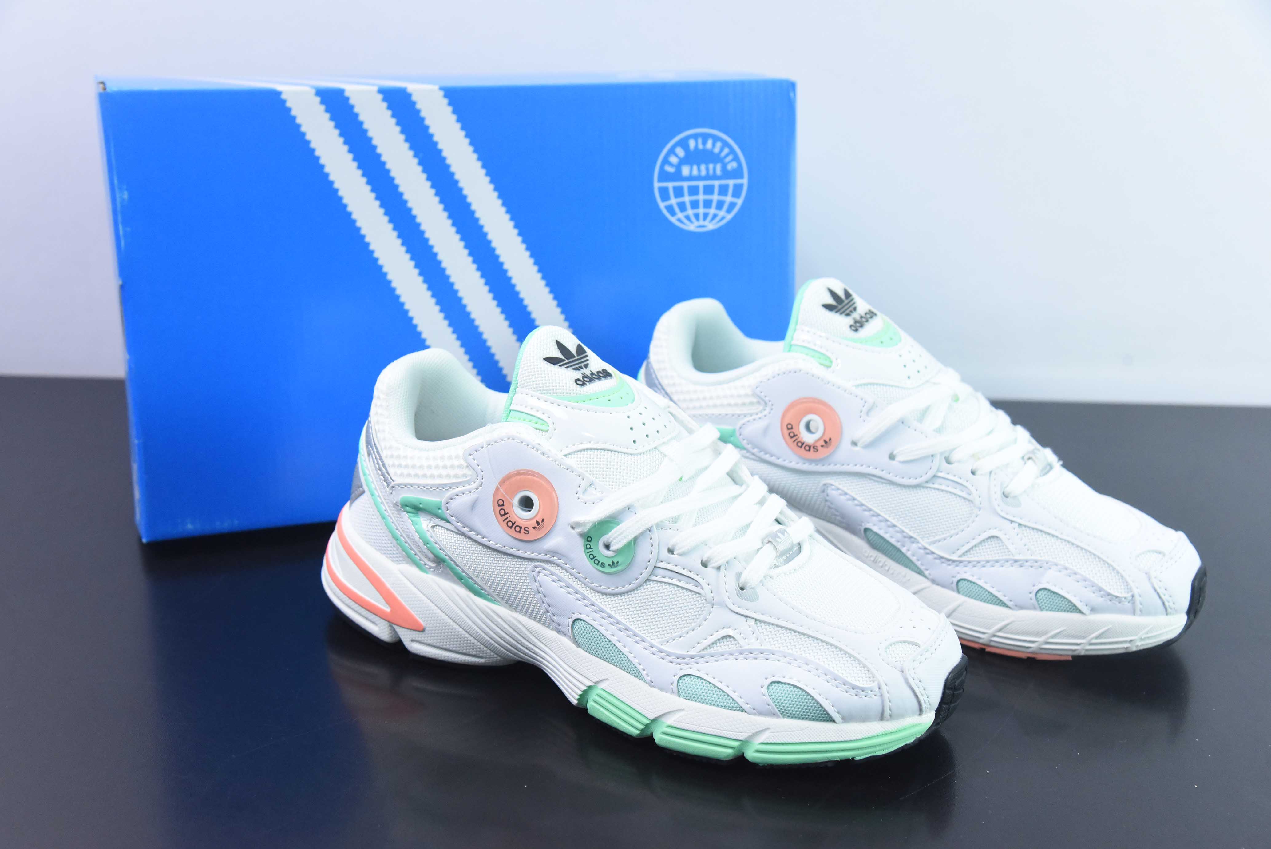 아디다스 아디다스 오리지널스 아스티르 스페이스 실버 그레이 아스티르 시리즈 팝 스타일 레트로 통기성 쿠셔닝 캐주얼 스포츠 조거 아이템 번호: GV3272 사이즈: 36-45