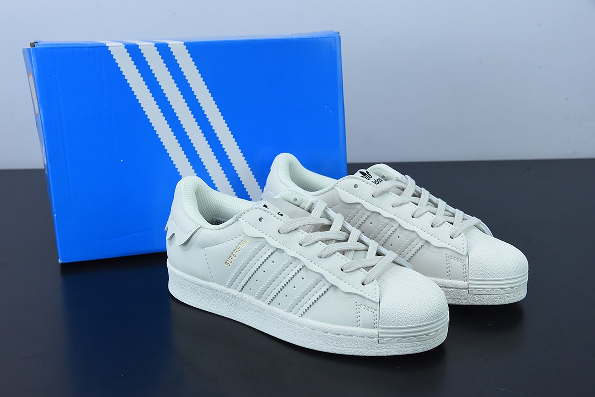 클로버 여성용 스프링 22 로우 레이스 화이트 크림 클래식 쉘 헤드 보드 슈즈 아이템 번호: GW4441 사이즈: 35.5-45