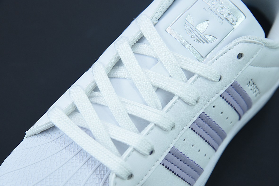 아디다스 아디다스 오리지널스 슈퍼스타 쉘 헤드 클래식 다용도 캐주얼 트레이너 아이템 번호: FV3374 사이즈: 35.5-44