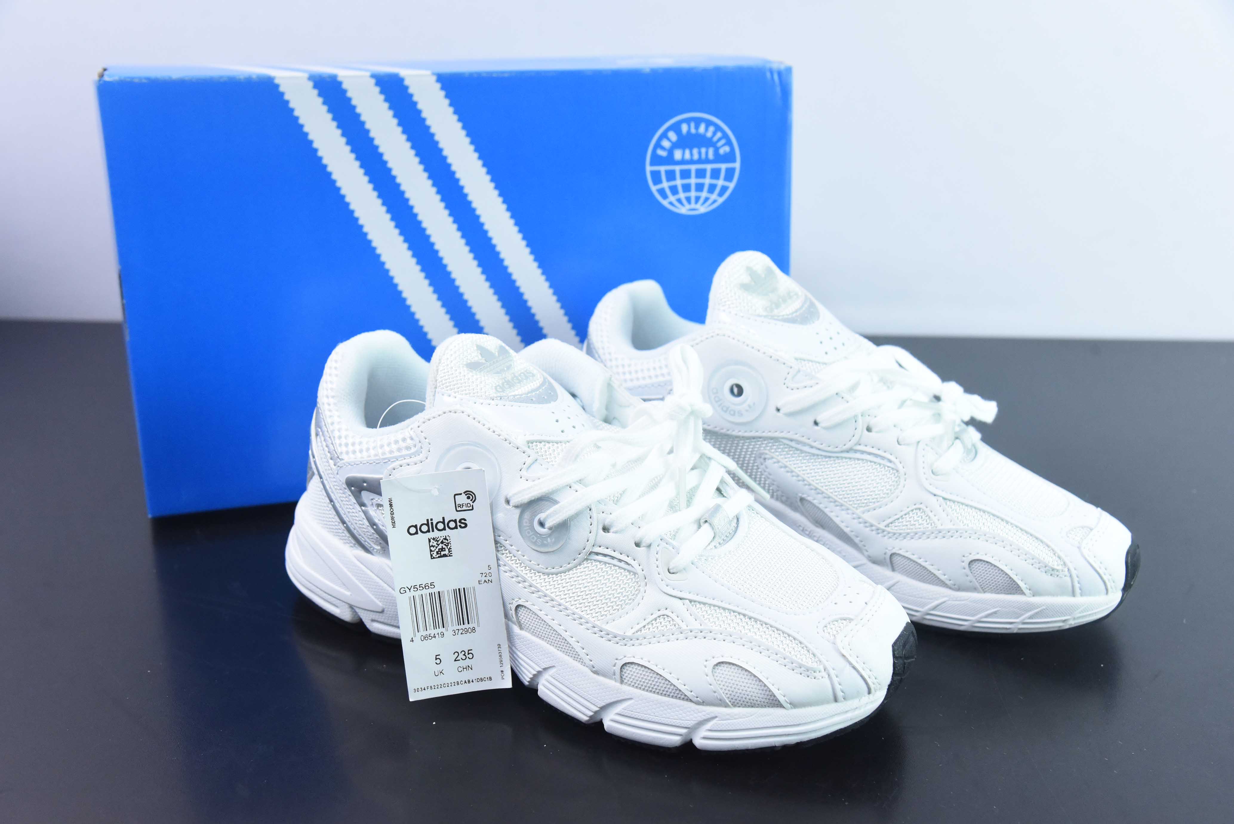 아디다스 아디다스 오리지널스 아스티르 스페이스 실버 그레이 아스티르 시리즈 팝 스타일 레트로 통기성 쿠셔닝 캐주얼 스포츠 조깅화 아이템 번호:GY5565 사이즈: 36-45