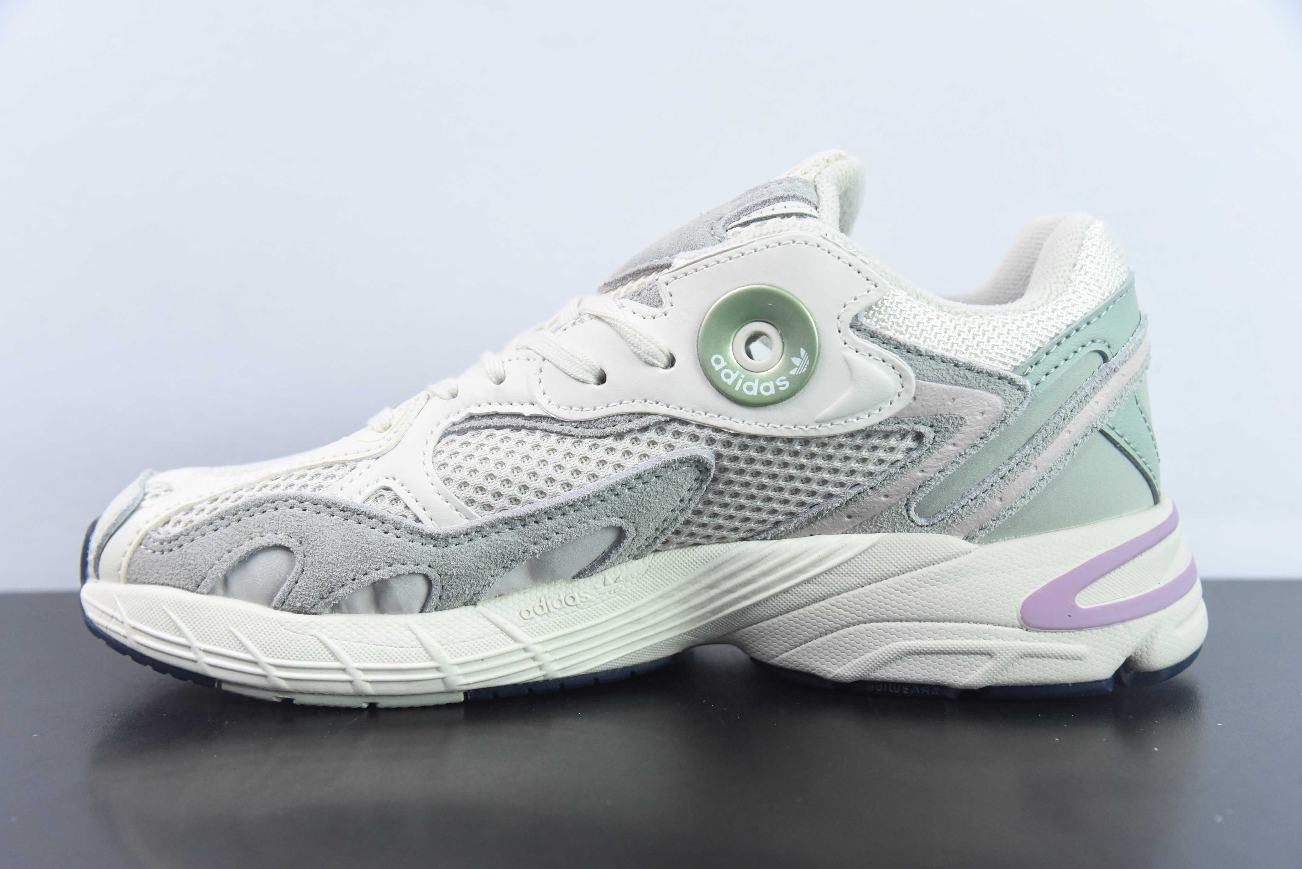 아디다스 아디다스 오리지널스 아스티르 스페이스 실버 그레이 아스티르 시리즈 팝 스타일 레트로 통기성 쿠셔닝 캐주얼 스포츠 조깅화 아이템 번호: GZ4333 사이즈: 36-45