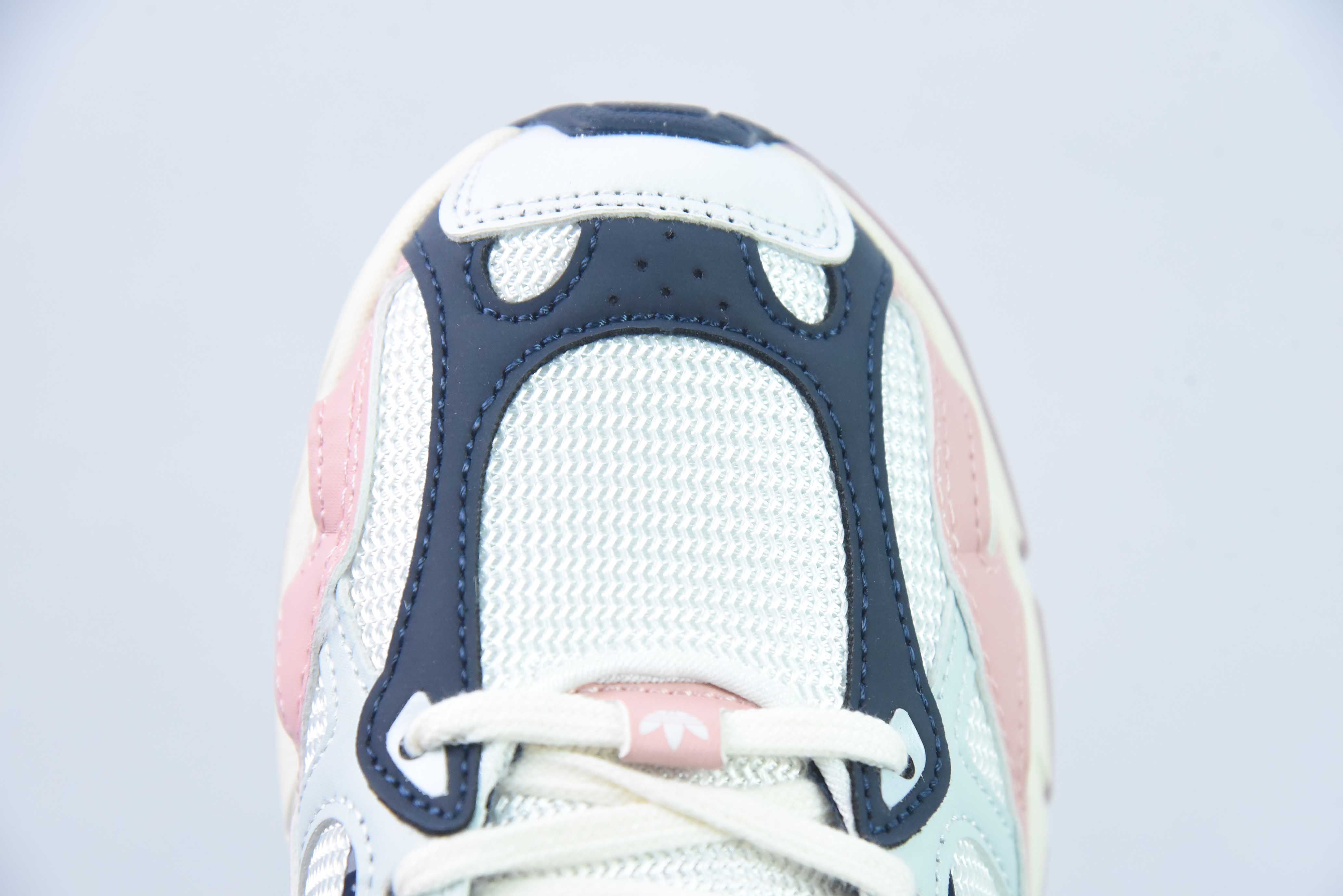 아디다스 아디다스 오리지널스 아스티르 스페이스 실버 그레이 아스티르 시리즈 팝 스타일 레트로 통기성 쿠셔닝 캐주얼 스포츠 조깅화 아이템 번호:GX4751 사이즈: 36-45