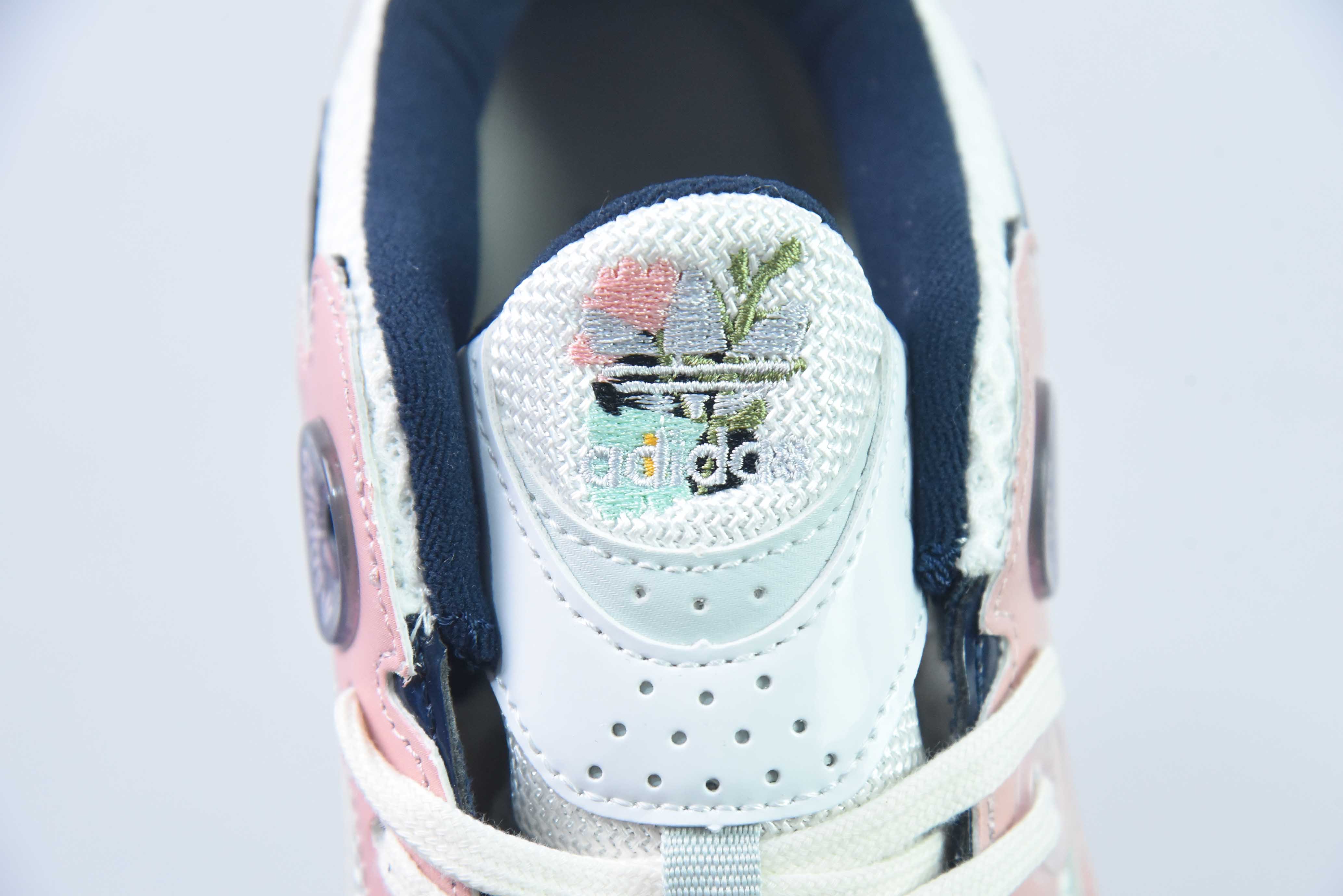 아디다스 아디다스 오리지널스 아스티르 스페이스 실버 그레이 아스티르 시리즈 팝 스타일 레트로 통기성 쿠셔닝 캐주얼 스포츠 조깅화 아이템 번호:GX4751 사이즈: 36-45