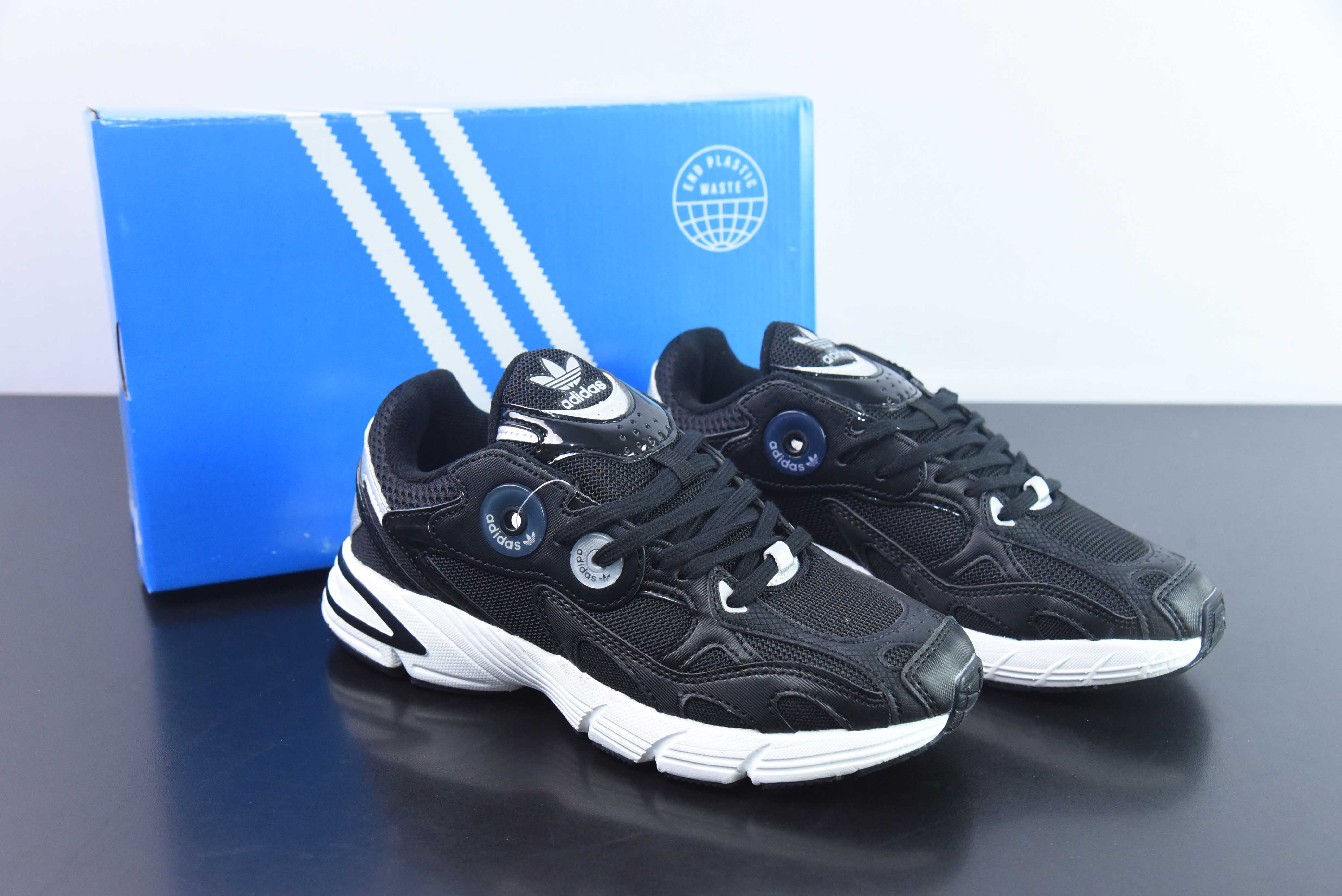 아디다스 아디다스 오리지널스 아스티르 스페이스 실버 그레이 아스티르 시리즈 아빠 스타일 레트로 통기성 쿠셔닝 캐주얼 스포츠 조깅화 아이템 번호: GY5260 사이즈: 36-45